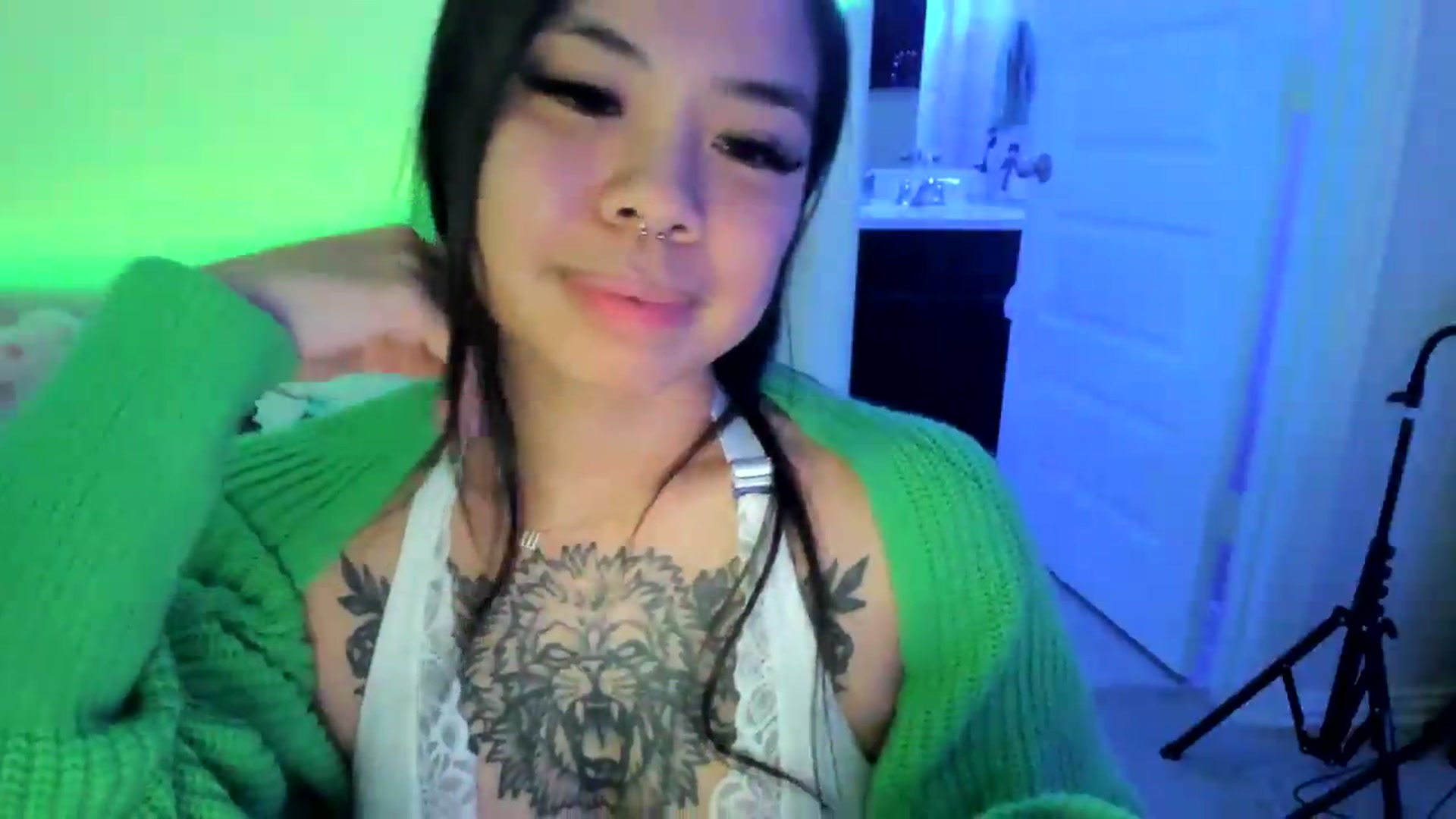 Gallery image thumbnail from dolllface's myfreecams stream on, 07/21/2026, 06:59 image 10 of 20
