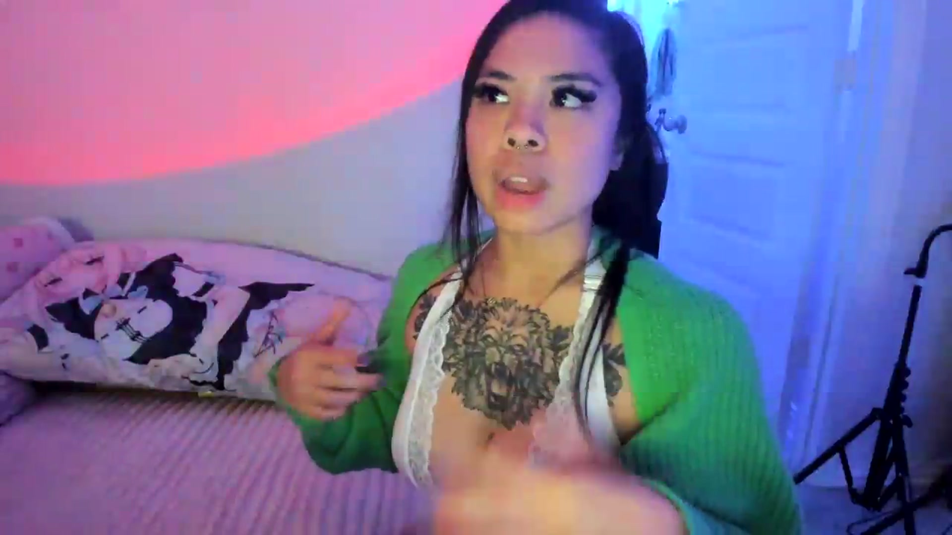 Gallery image thumbnail from dolllface's myfreecams stream on, 07/21/2026, 06:59 image 12 of 20