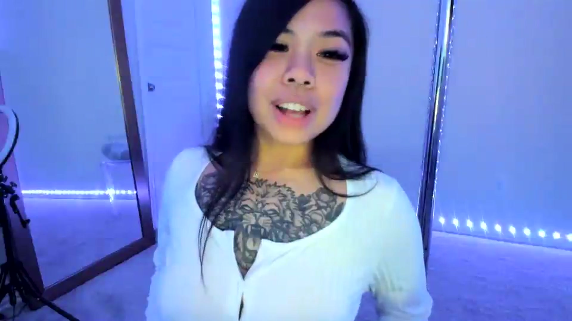 Gallery image thumbnail from dolllface's myfreecams stream on, 07/22/2026, 08:30 image 9 of 20