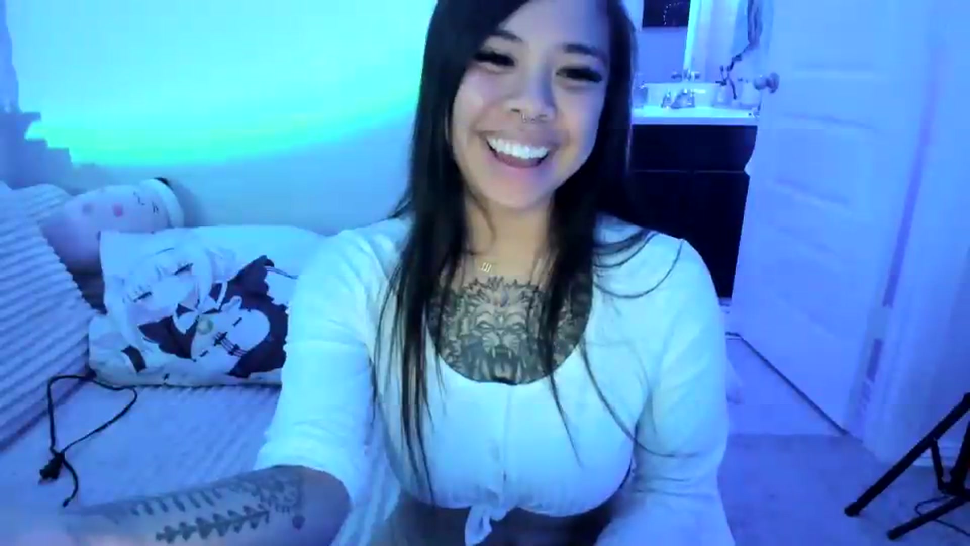 Gallery image thumbnail from dolllface's myfreecams stream on, 07/22/2026, 10:57 image 19 of 20