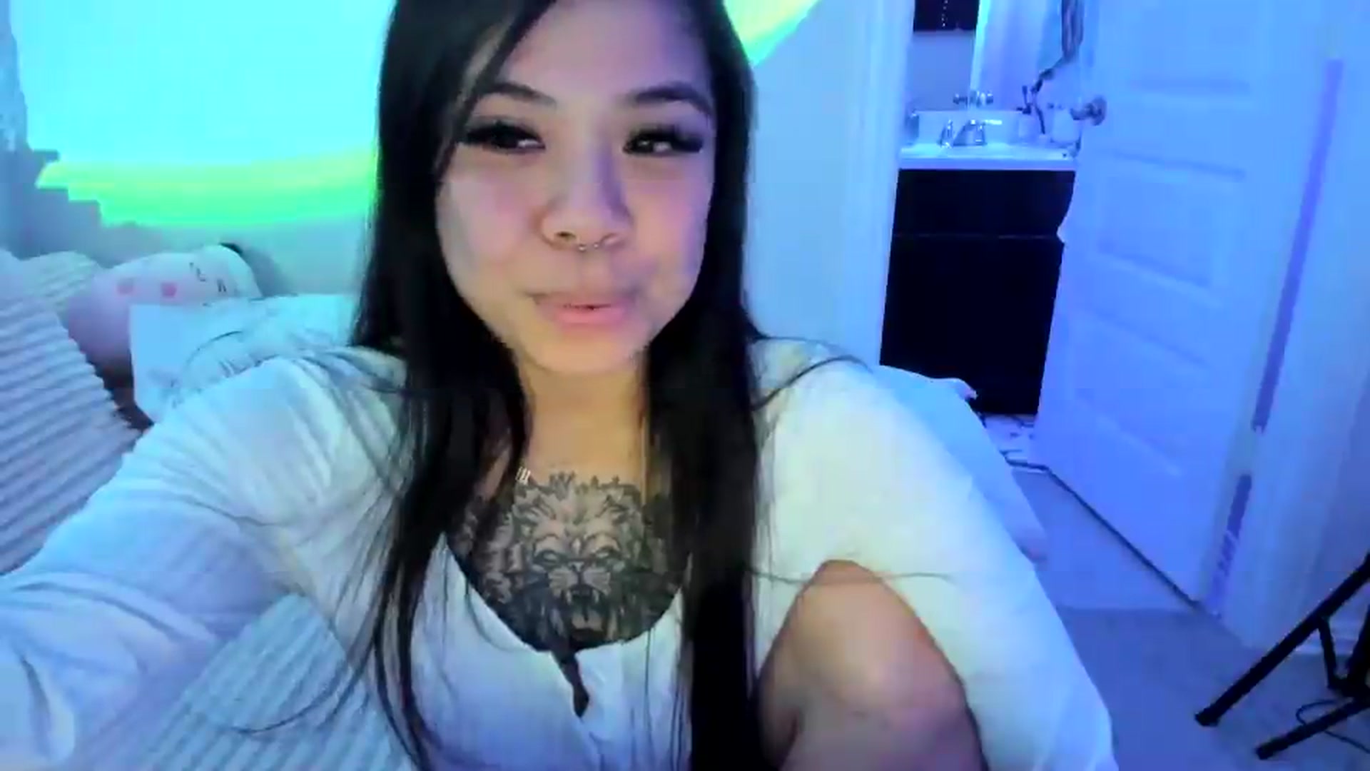 Gallery image thumbnail from dolllface's myfreecams stream on, 07/22/2026, 10:57 image 14 of 20