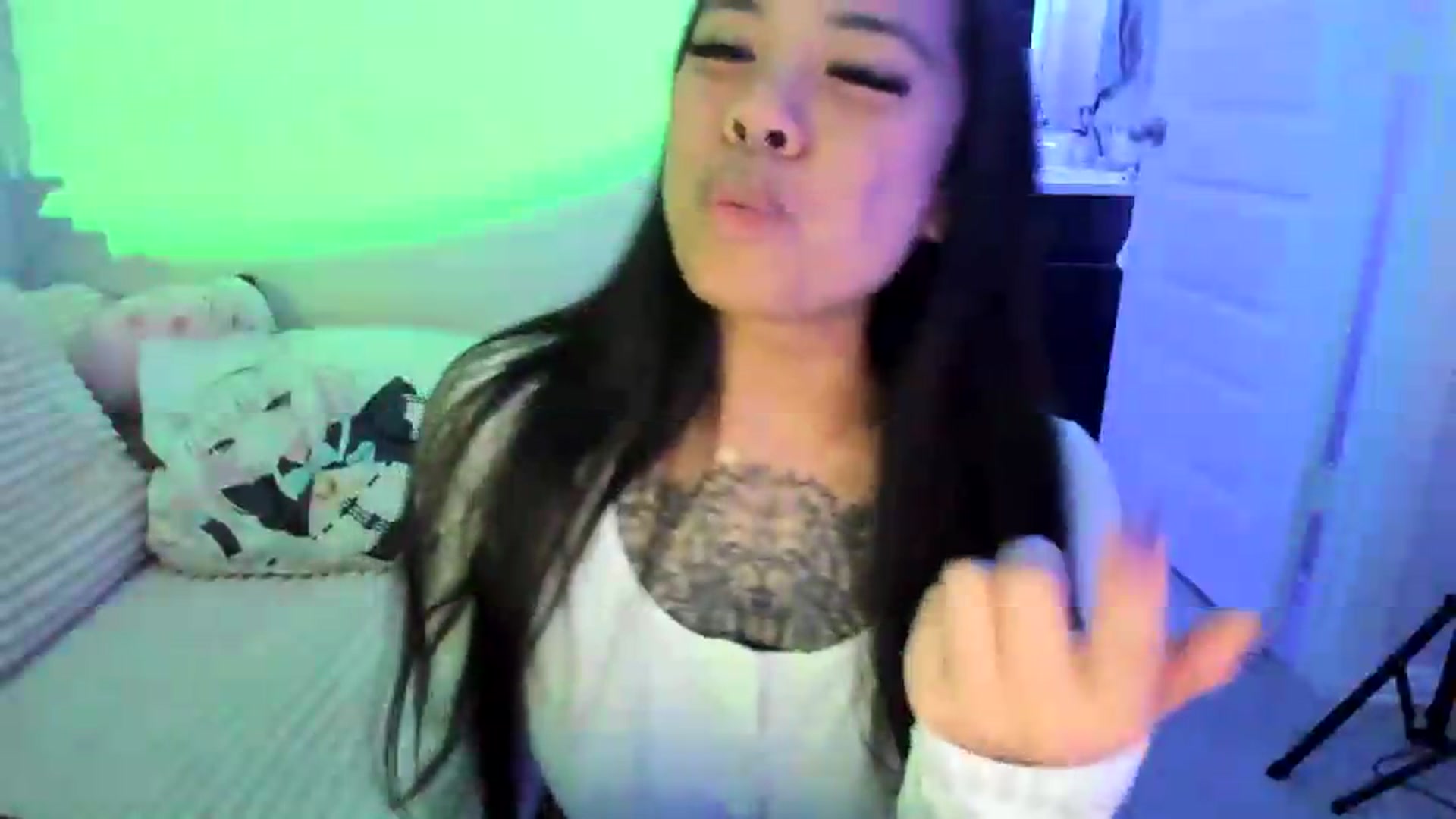 Gallery image thumbnail from dolllface's myfreecams stream on, 07/22/2026, 10:57 image 15 of 20