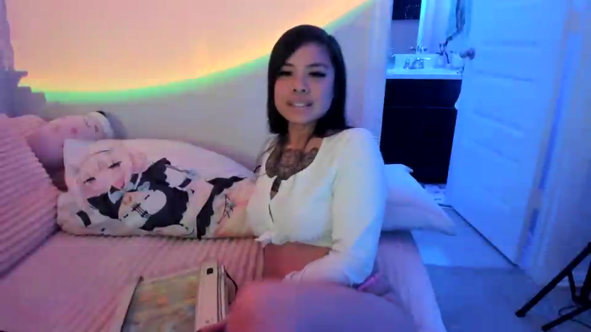 Gallery image thumbnail from dolllface's myfreecams stream on, 07/22/2026, 10:57 image 16 of 20