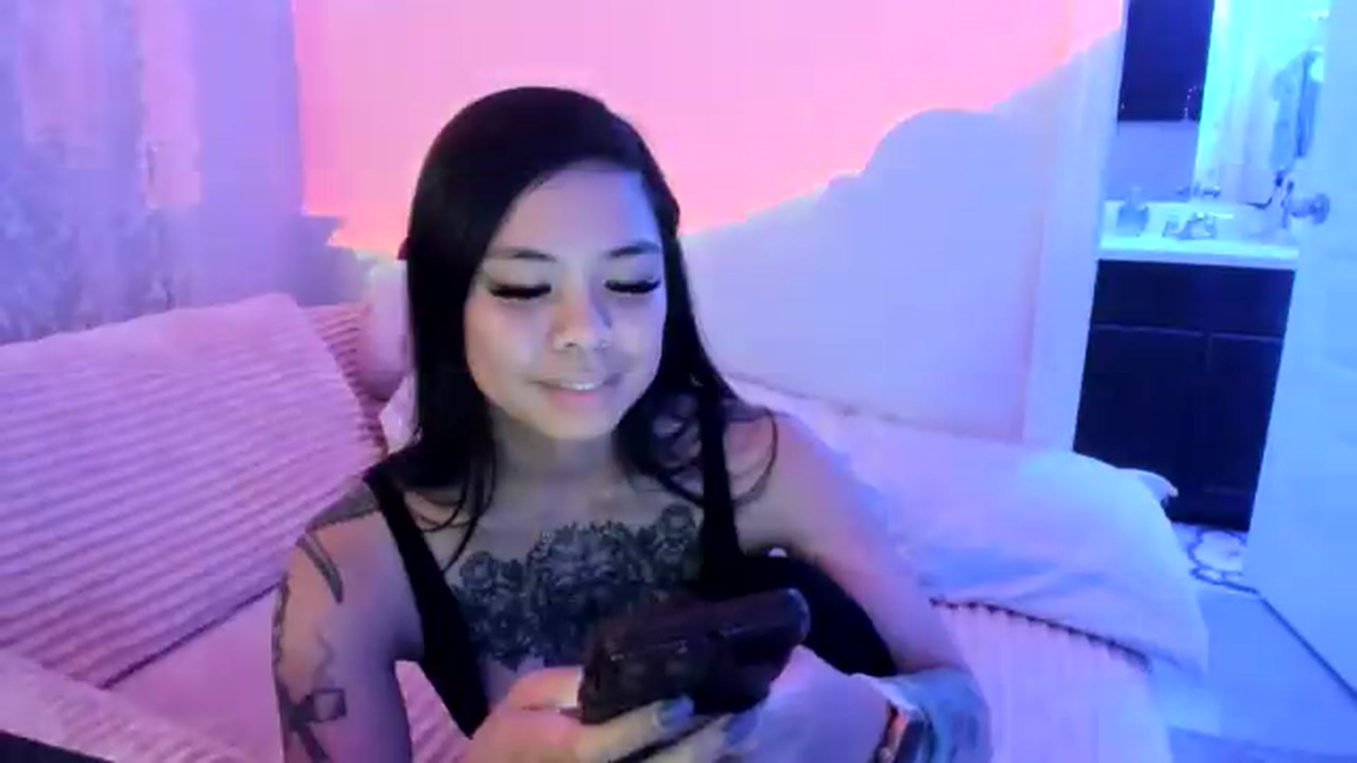 Gallery image thumbnail from dolllface's myfreecams stream on, 07/23/2026, 08:50 image 19 of 20