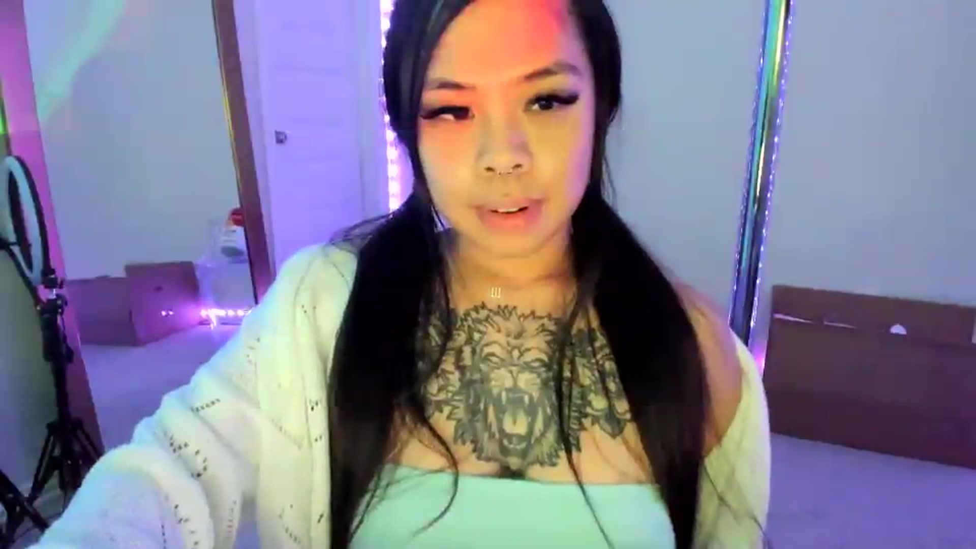 Gallery image thumbnail from dolllface's myfreecams stream on, 07/24/2026, 05:24 image 12 of 20
