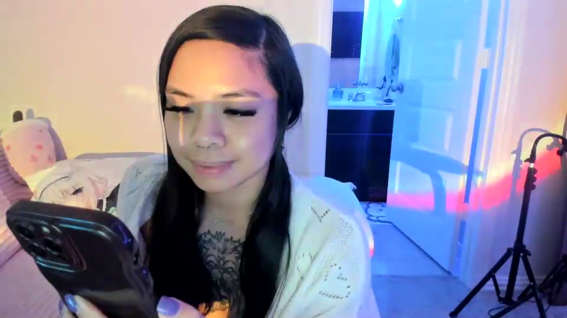 Gallery image thumbnail from dolllface's myfreecams stream on, 07/24/2026, 05:24 image 19 of 20