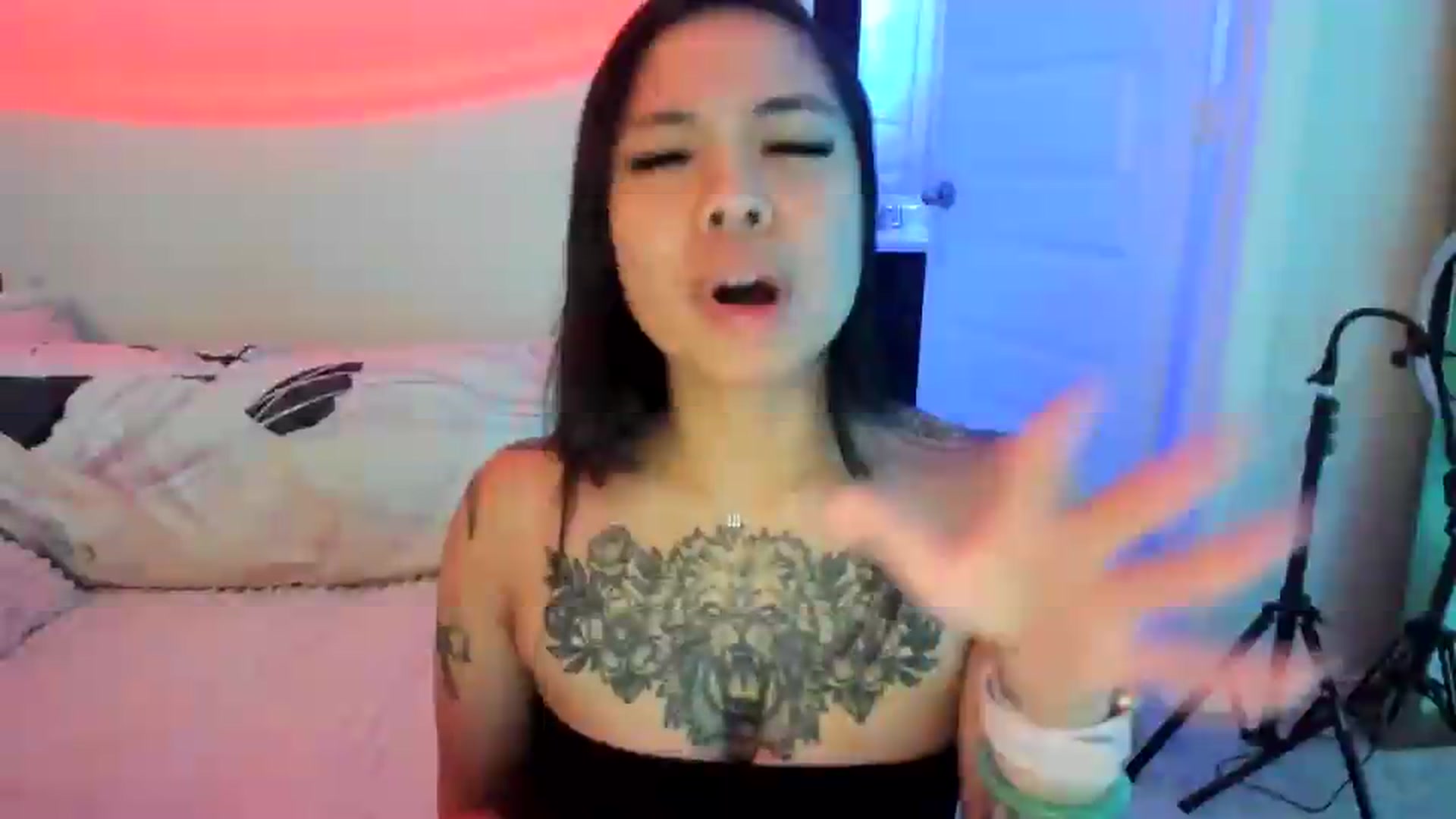 Gallery image thumbnail from dolllface's myfreecams stream on, 07/26/2026, 04:43 image 15 of 20