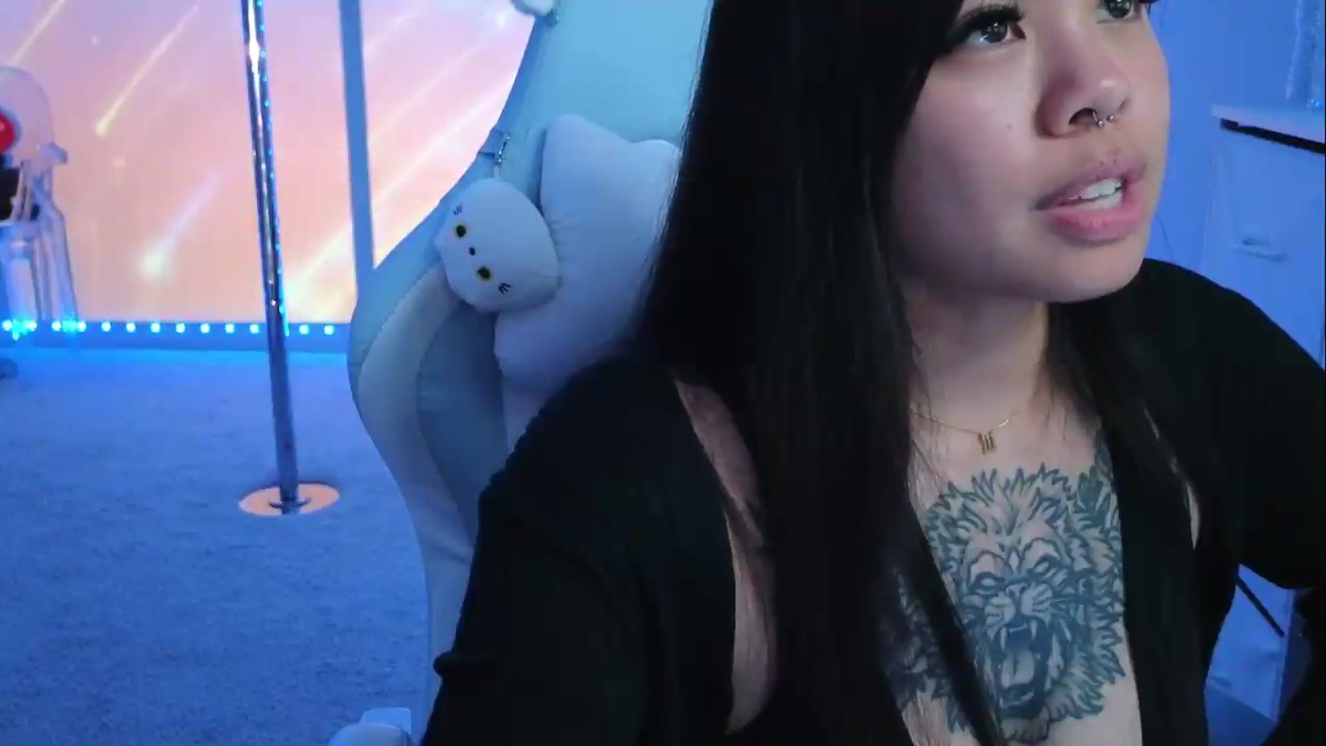 Gallery image thumbnail from dolllface's myfreecams stream on, 08/01/2026, 11:11 image 19 of 20