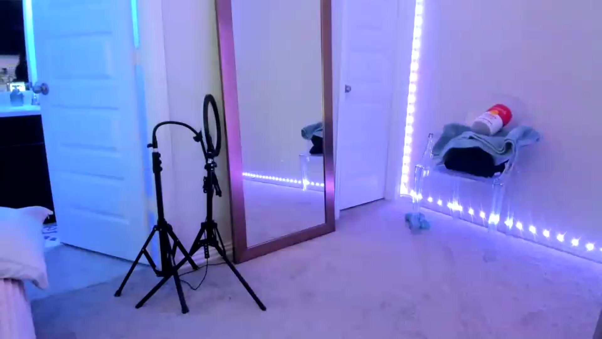 Gallery image thumbnail from dolllface's myfreecams stream on, 08/02/2026, 09:44 image 18 of 20