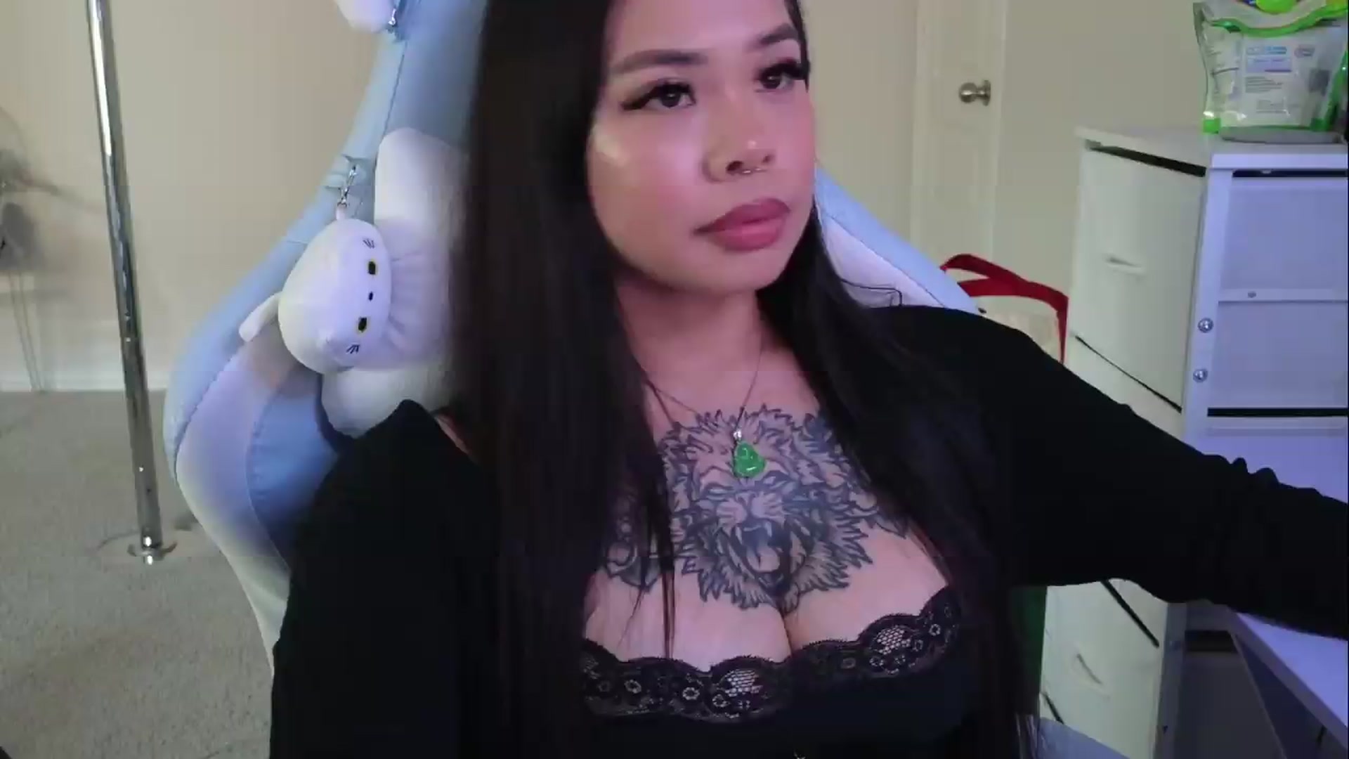 Gallery image thumbnail from dolllface's myfreecams stream on, 08/02/2026, 23:34 image 14 of 20