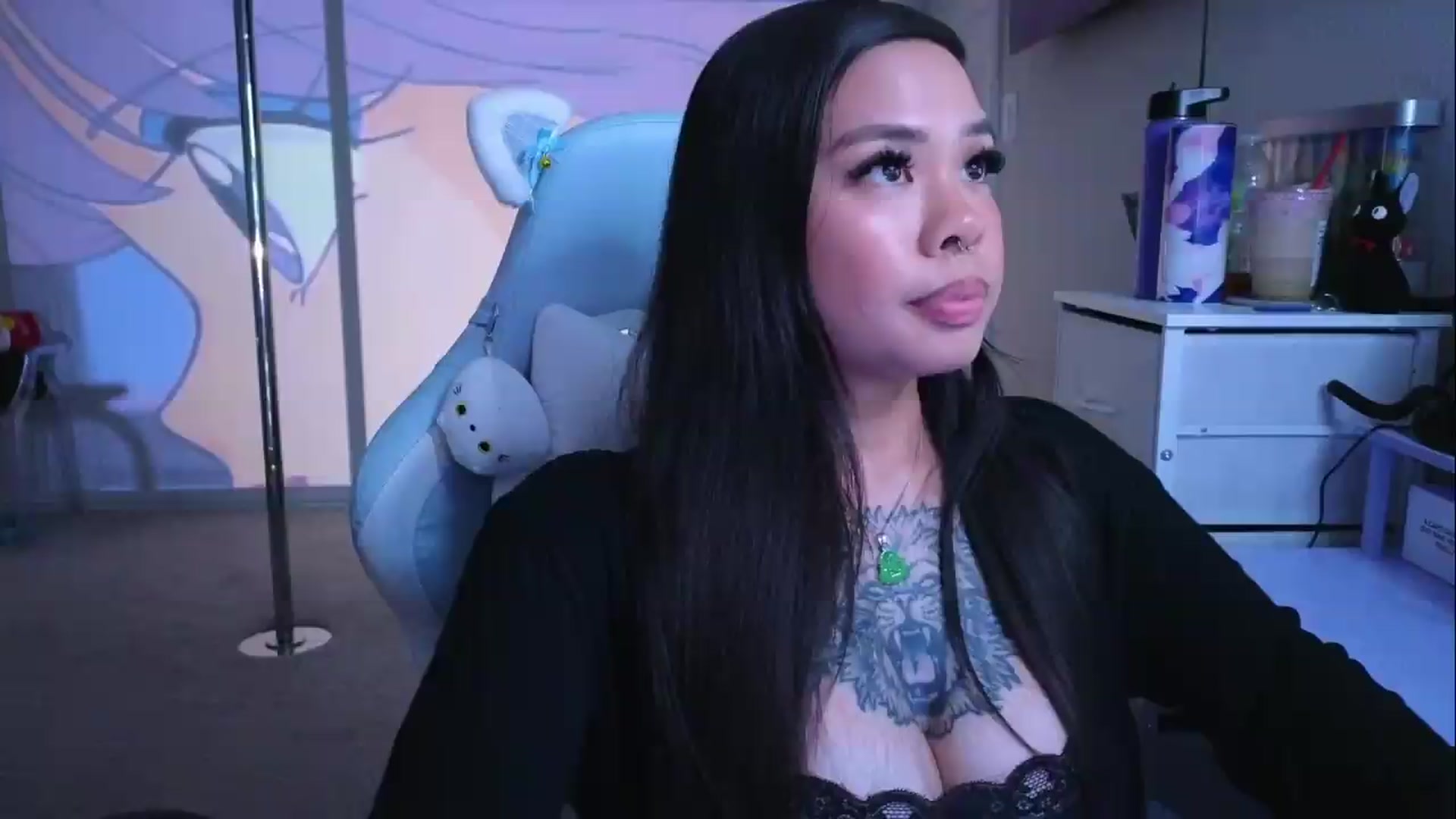 Gallery image thumbnail from dolllface's myfreecams stream on, 08/03/2026, 01:59 image 8 of 20