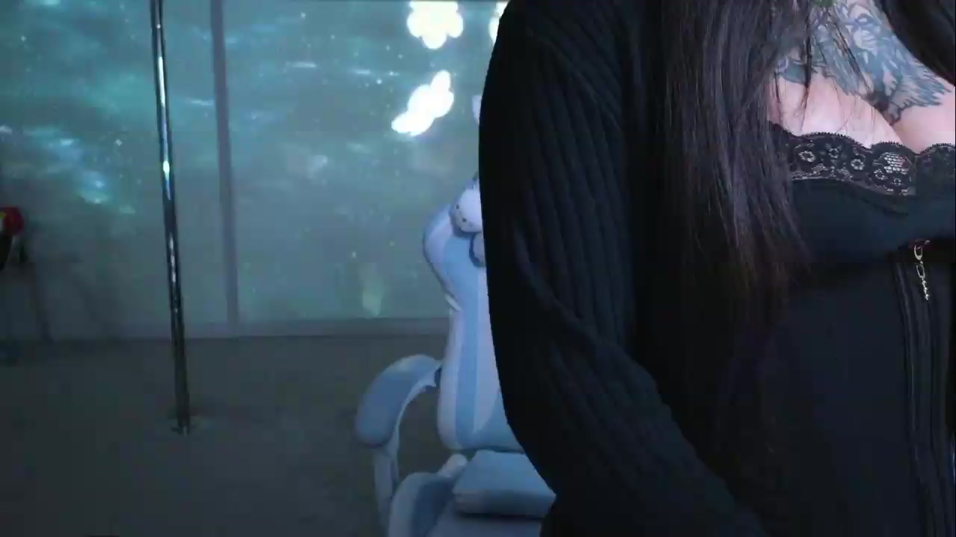 Gallery image thumbnail from dolllface's myfreecams stream on, 08/03/2026, 01:59 image 6 of 20