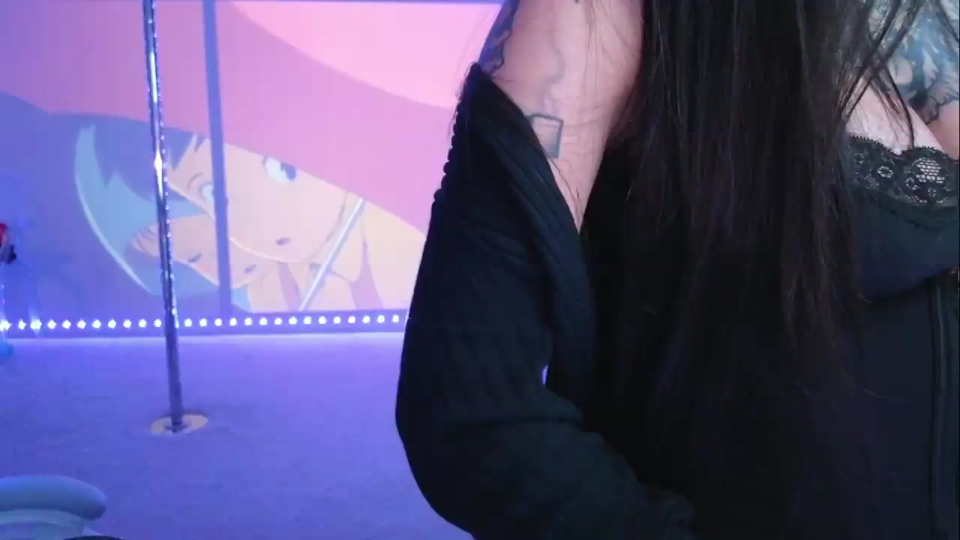 Gallery image thumbnail from dolllface's myfreecams stream on, 08/03/2026, 03:35 image 14 of 20