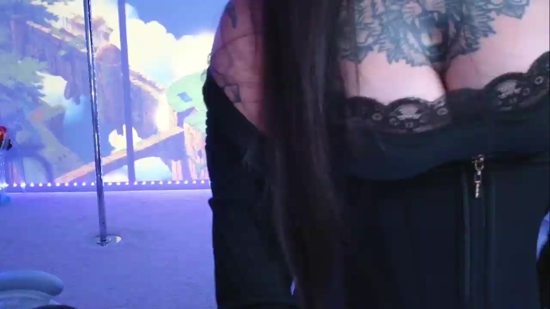Gallery image thumbnail from dolllface's myfreecams stream on, 08/03/2026, 03:35 image 12 of 20
