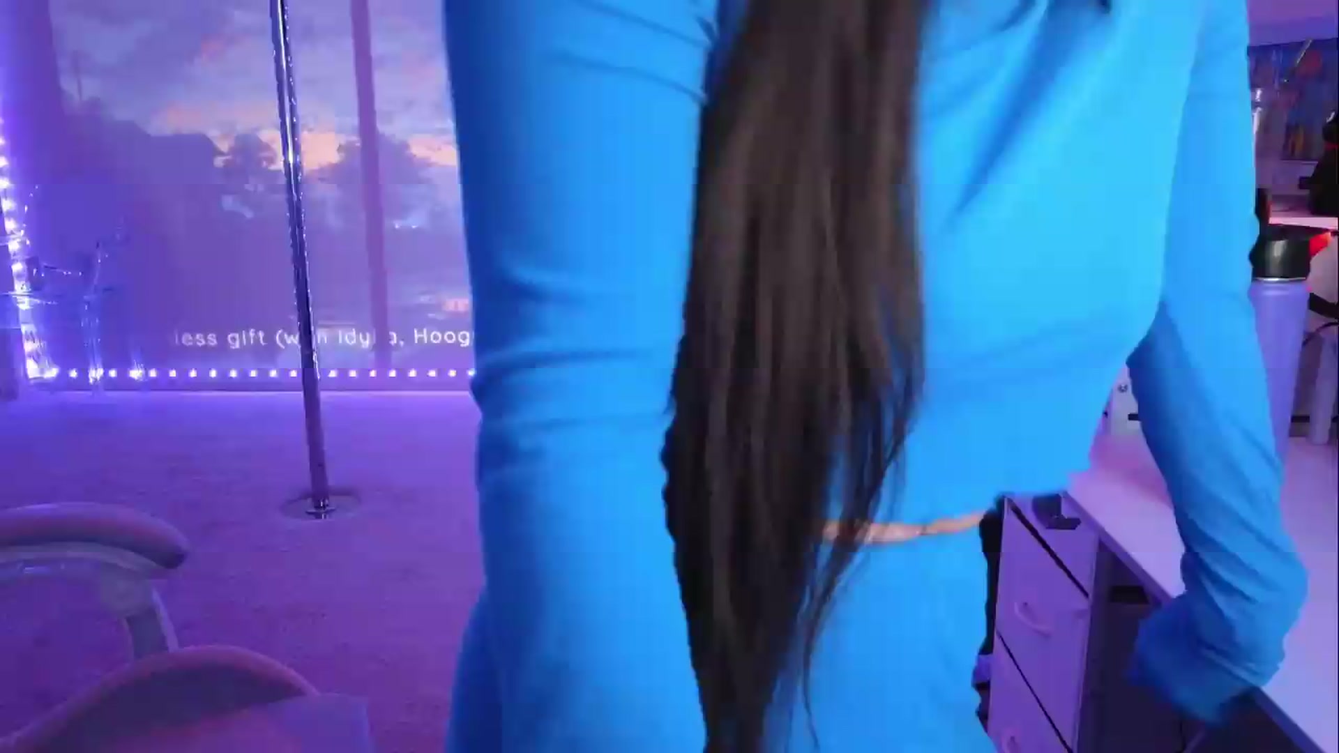 Gallery image thumbnail from dolllface's myfreecams stream on, 08/04/2026, 09:16 image 13 of 20