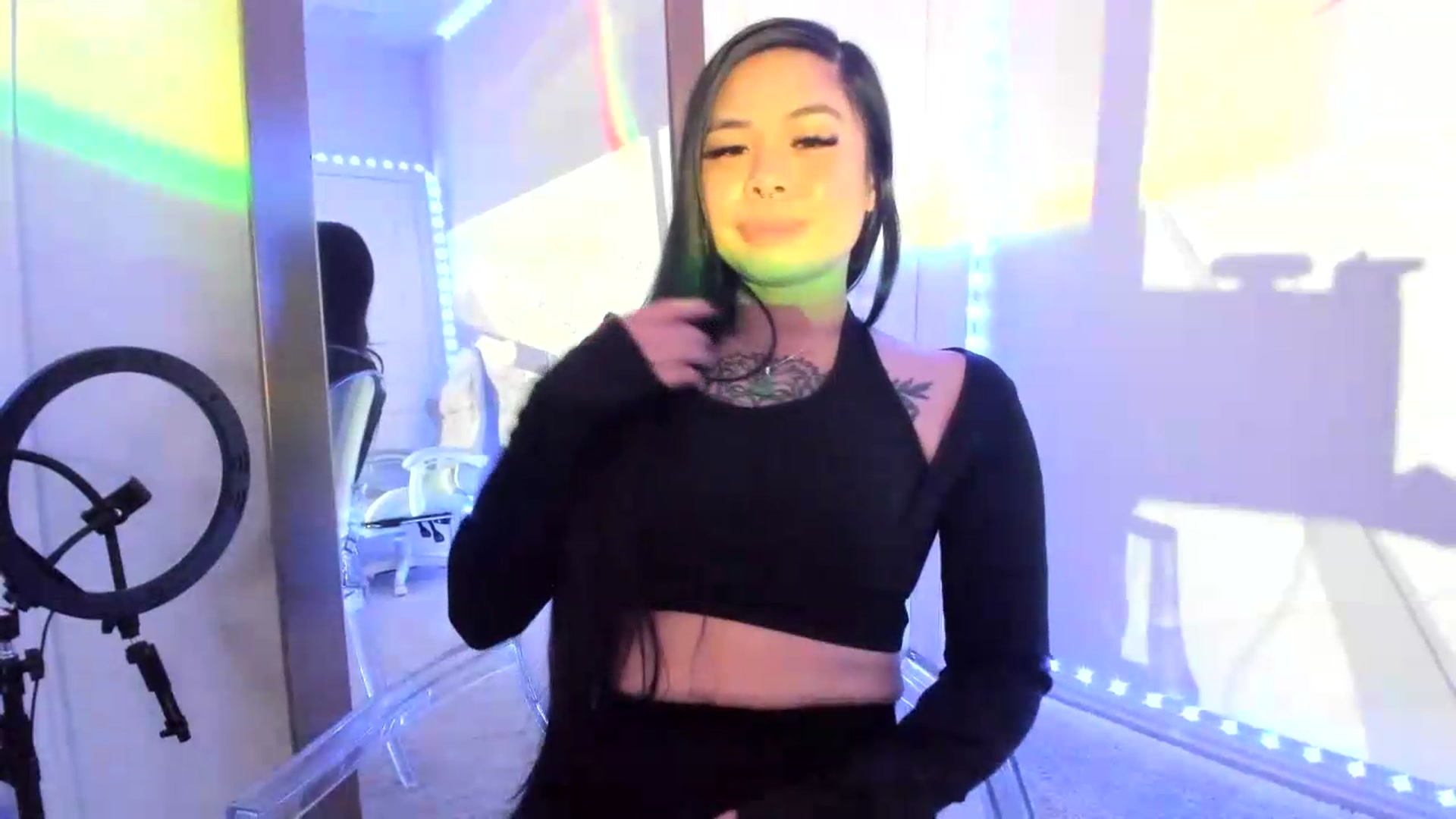 Gallery image thumbnail from dolllface's myfreecams stream on, 08/06/2026, 10:45 image 4 of 20