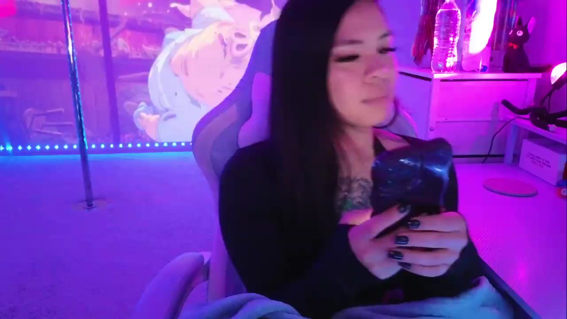 Gallery image thumbnail from dolllface's myfreecams stream on, 08/06/2026, 11:34 image 11 of 20