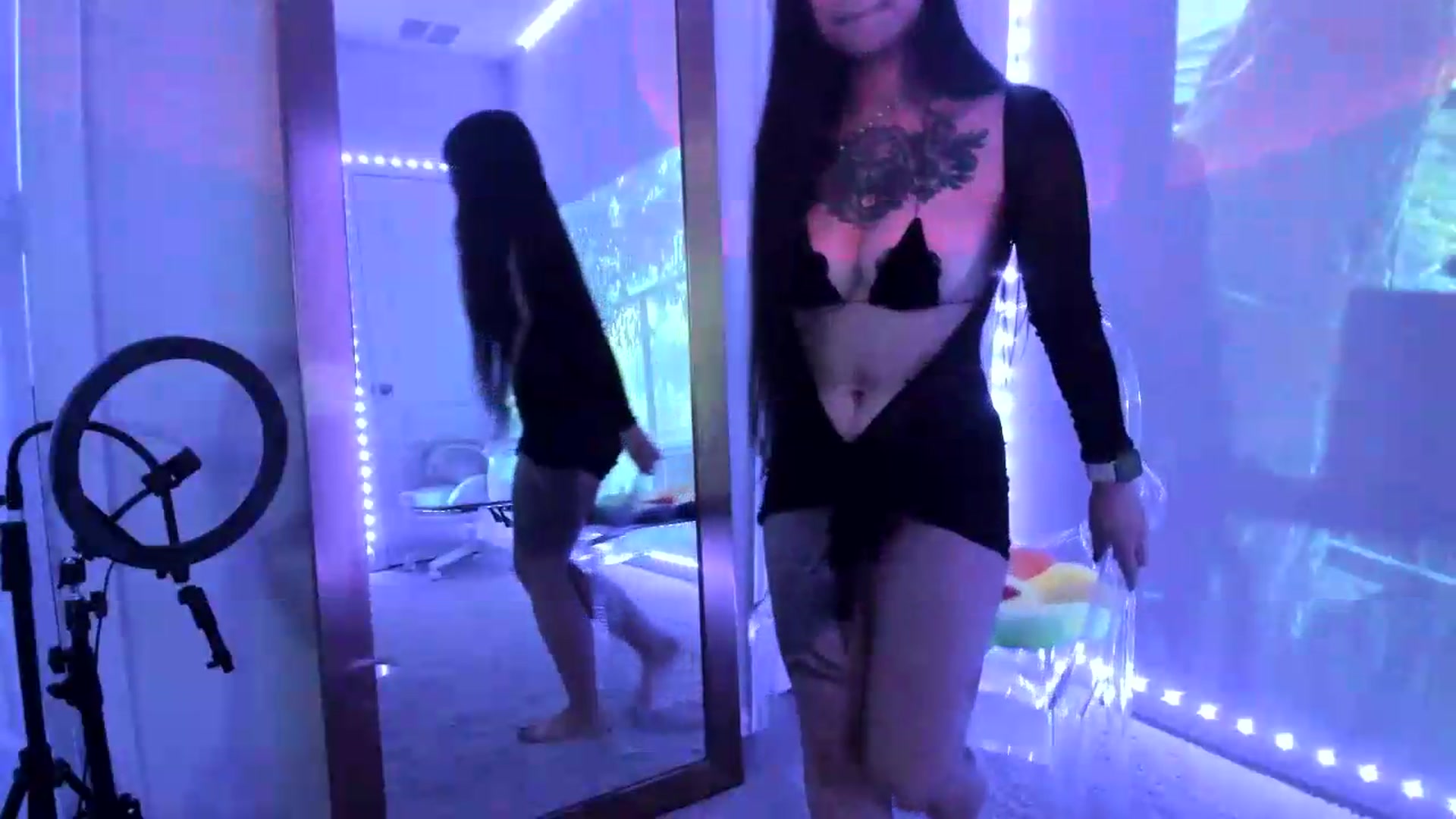 Gallery image thumbnail from dolllface's myfreecams stream on, 08/08/2026, 11:45 image 15 of 20