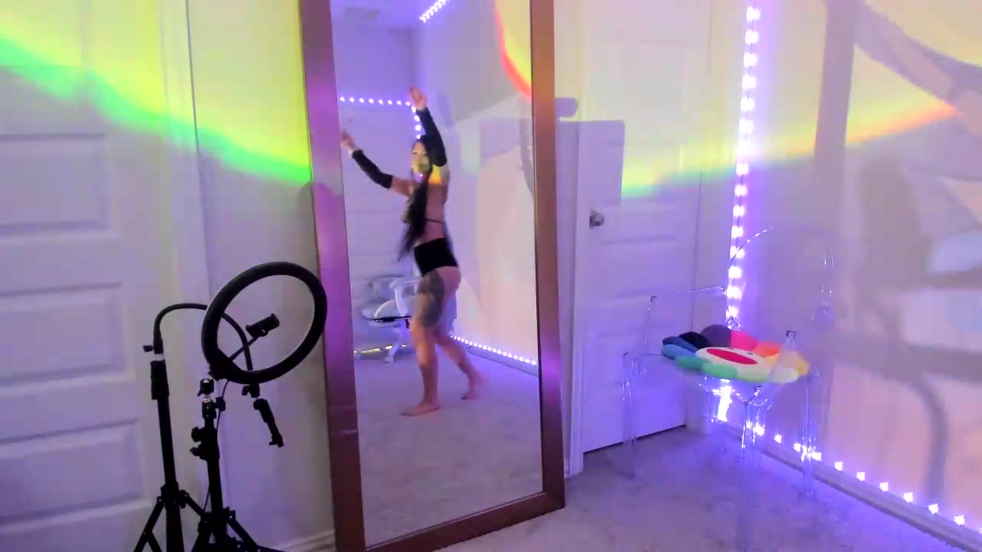 Gallery image thumbnail from dolllface's myfreecams stream on, 08/09/2026, 13:10 image 9 of 20