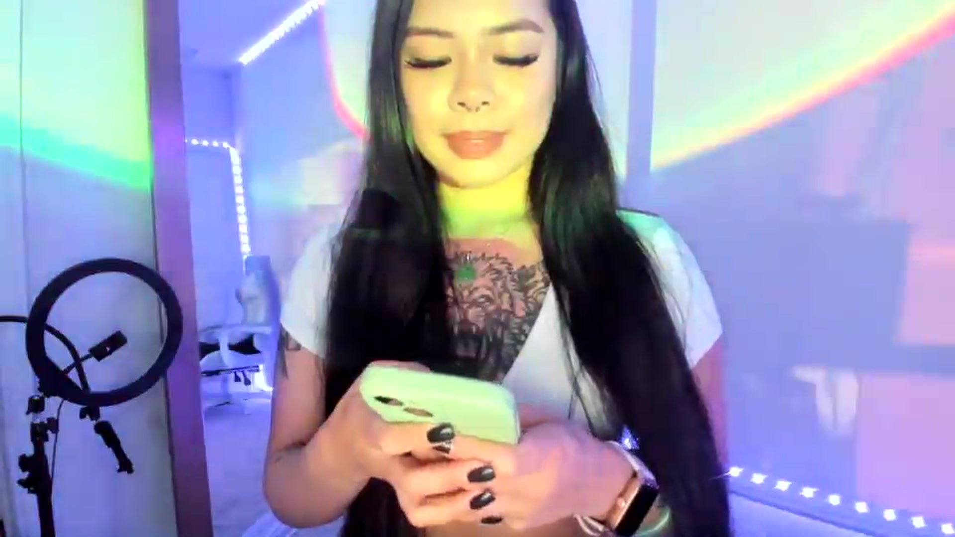 Gallery image thumbnail from dolllface's myfreecams stream on, 08/10/2026, 07:02 image 4 of 20