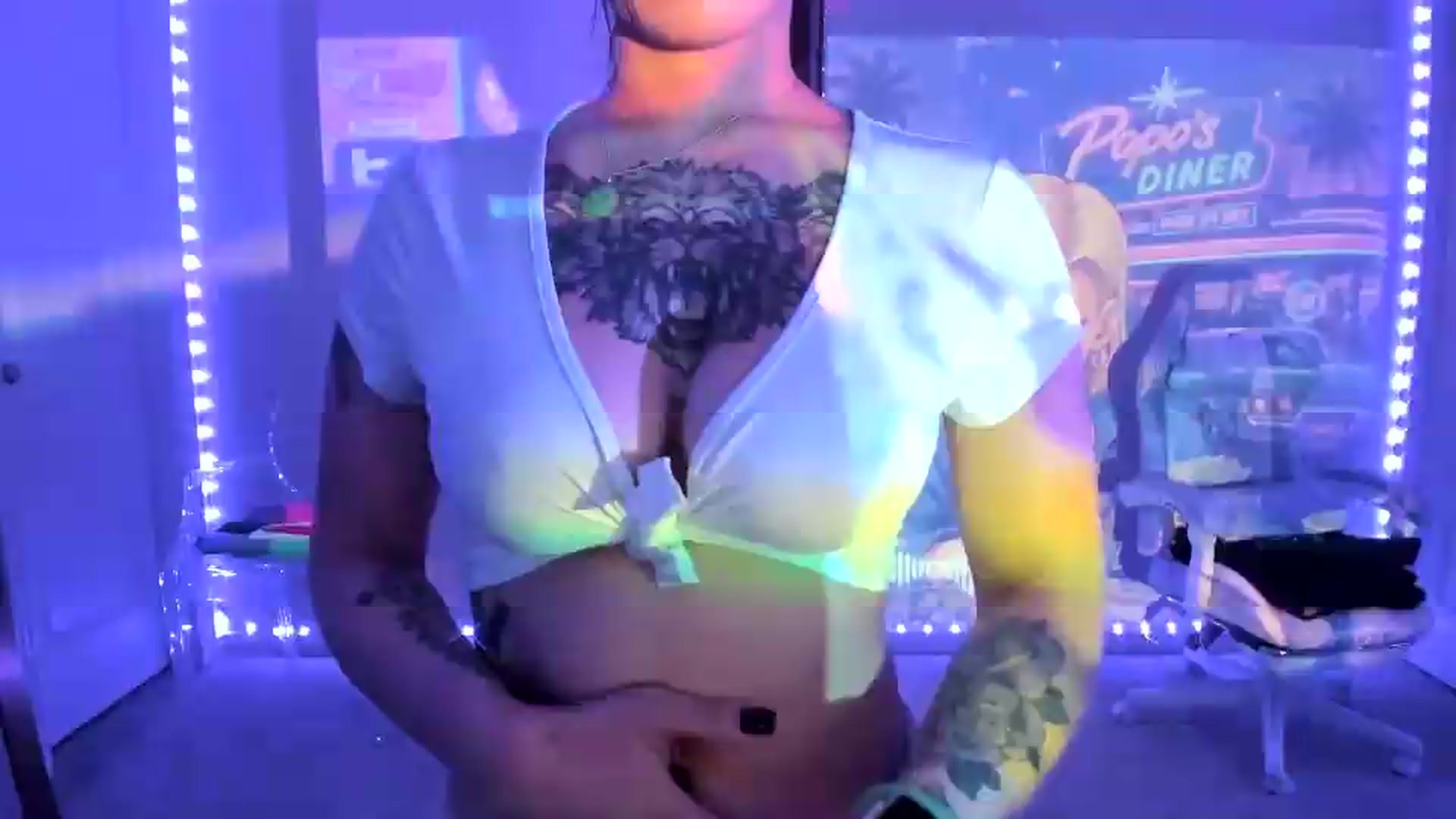 Gallery image thumbnail from dolllface's myfreecams stream on, 08/10/2026, 10:12 image 1 of 20