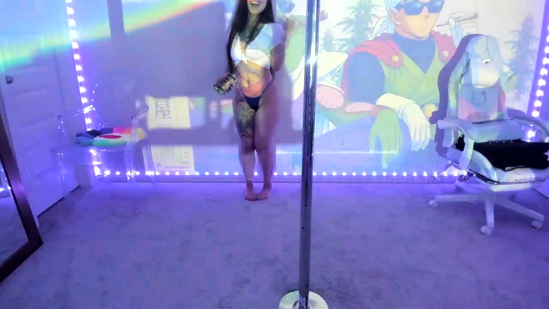 Gallery image thumbnail from dolllface's myfreecams stream on, 08/10/2026, 13:28 image 3 of 20