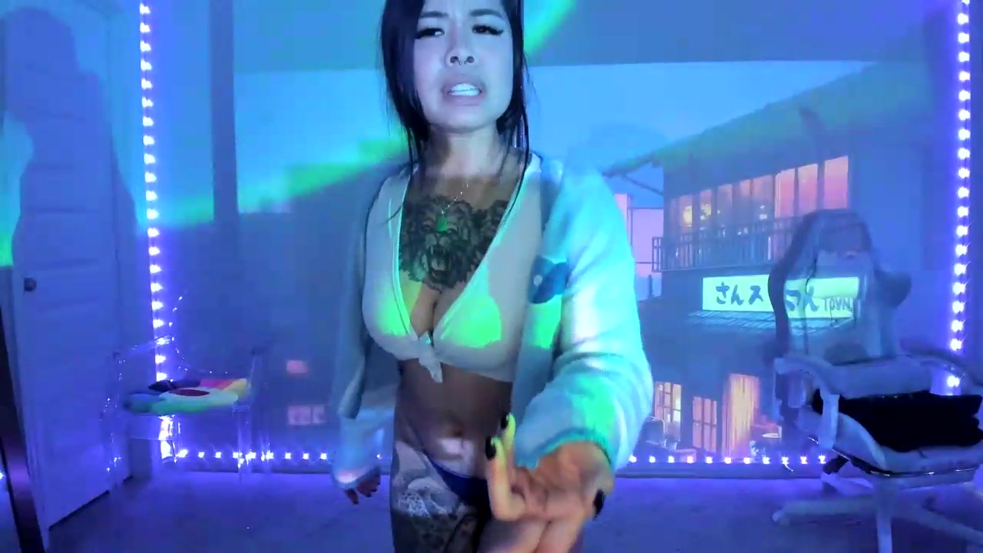 Gallery image thumbnail from dolllface's myfreecams stream on, 08/10/2026, 13:28 image 19 of 20