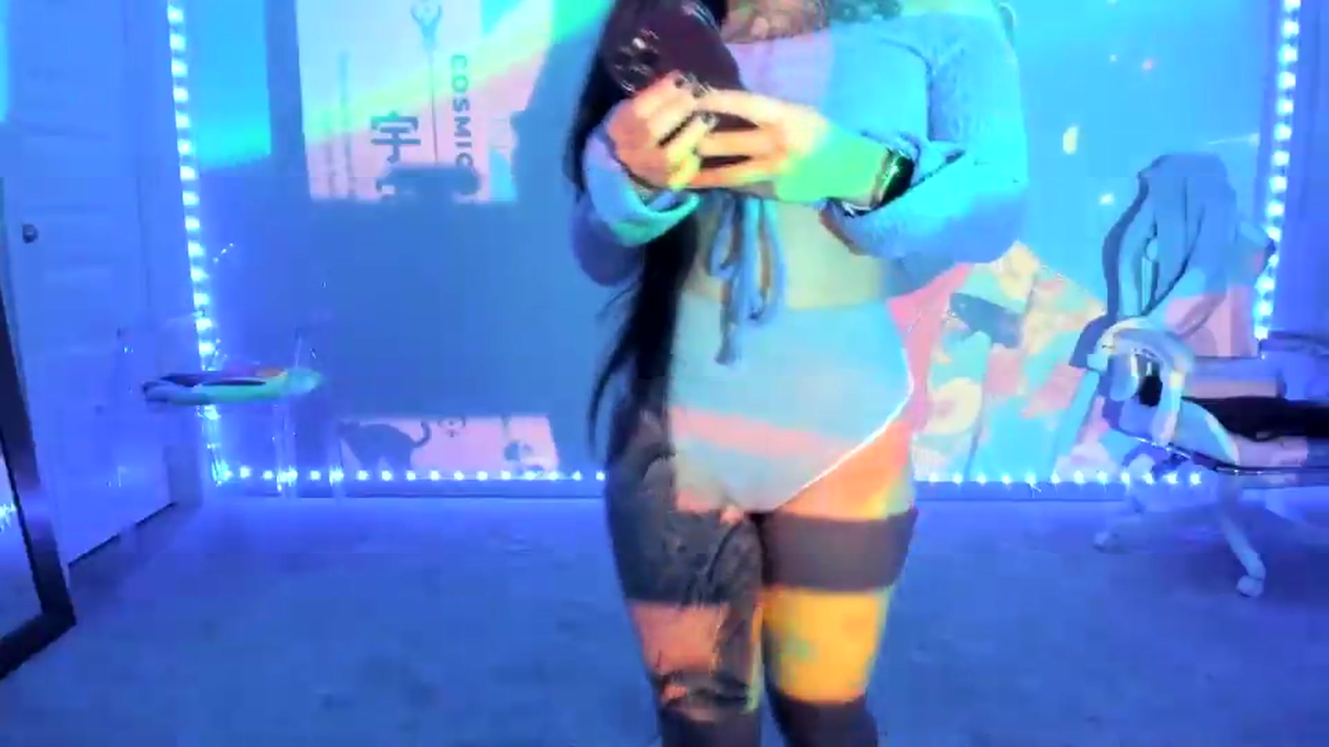 Gallery image thumbnail from dolllface's myfreecams stream on, 08/11/2026, 05:43 image 7 of 20
