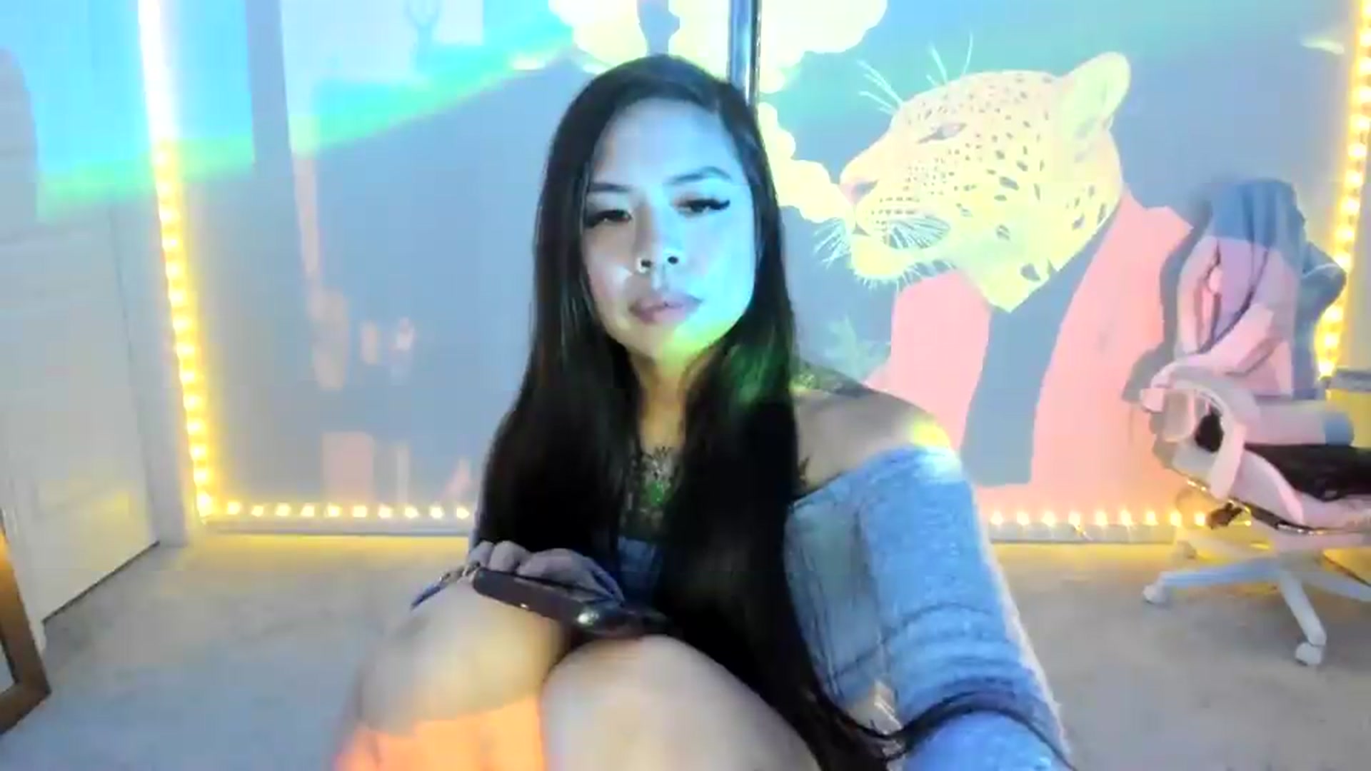 Gallery image thumbnail from dolllface's myfreecams stream on, 08/11/2026, 05:43 image 19 of 20