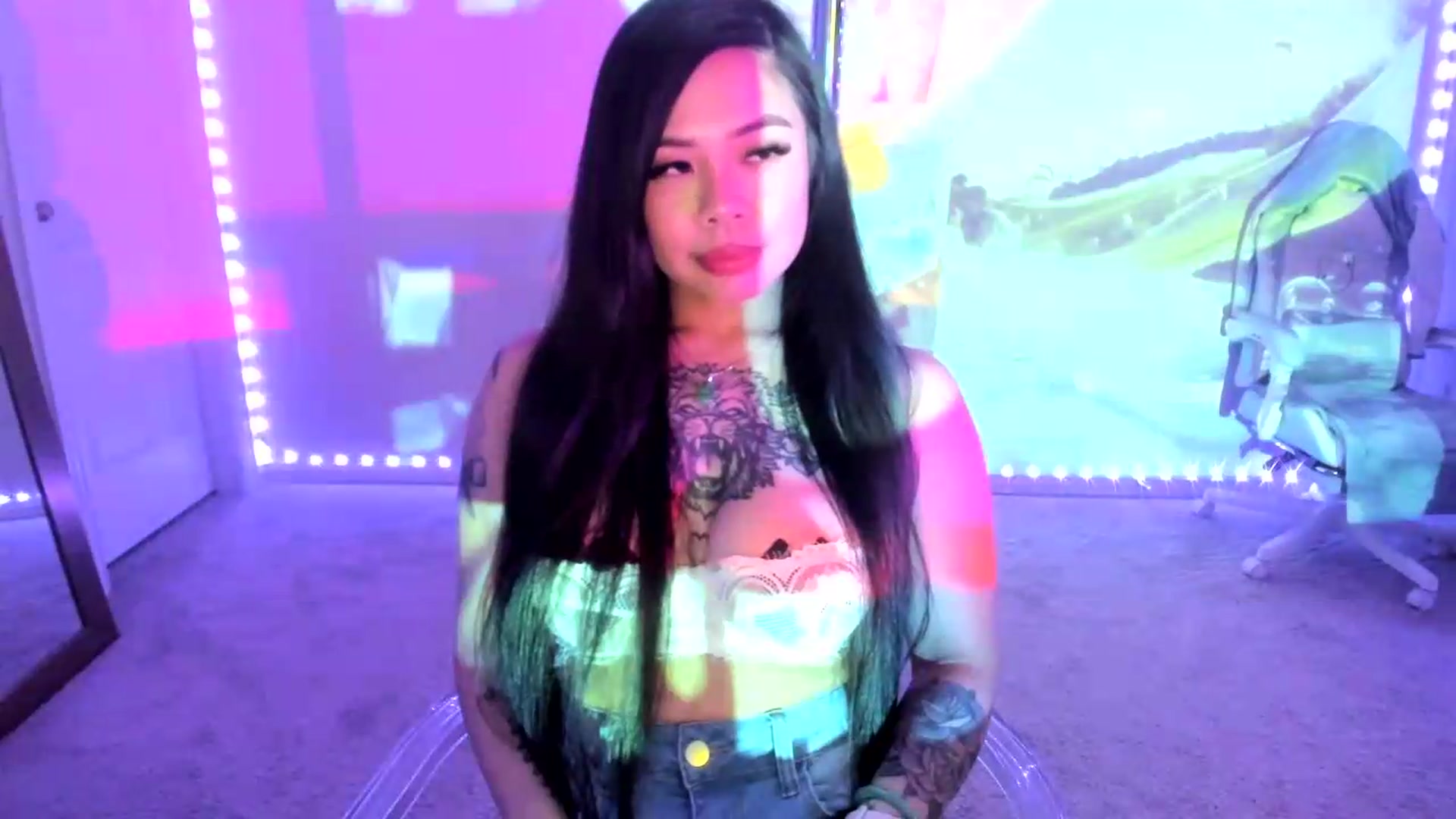Gallery image thumbnail from dolllface's myfreecams stream on, 08/12/2026, 03:23 image 17 of 20