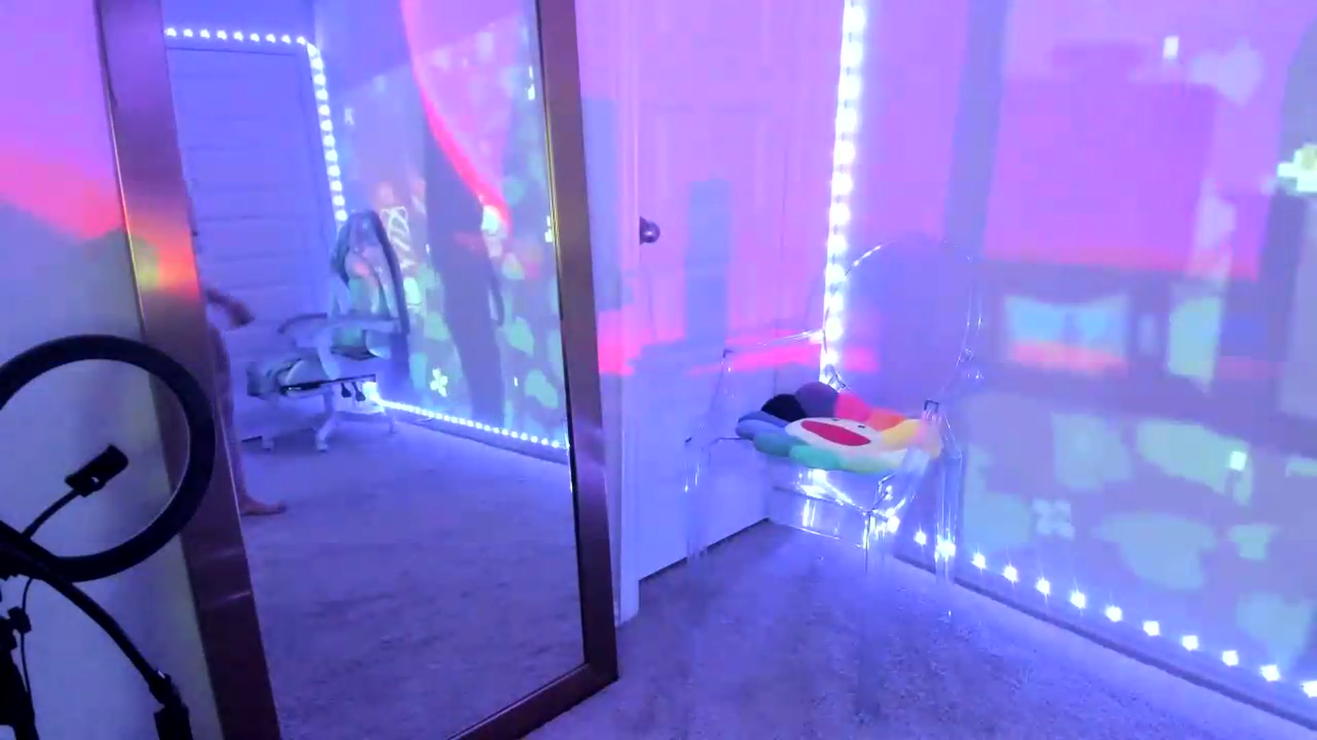 Gallery image thumbnail from dolllface's myfreecams stream on, 08/12/2026, 04:36 image 9 of 20