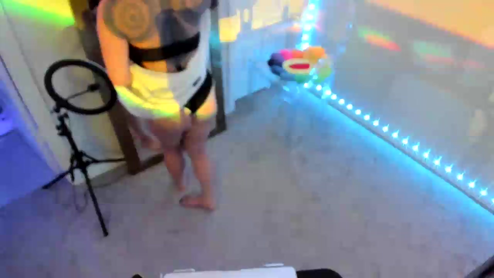 Gallery image thumbnail from dolllface's myfreecams stream on, 08/13/2026, 11:43 image 20 of 20