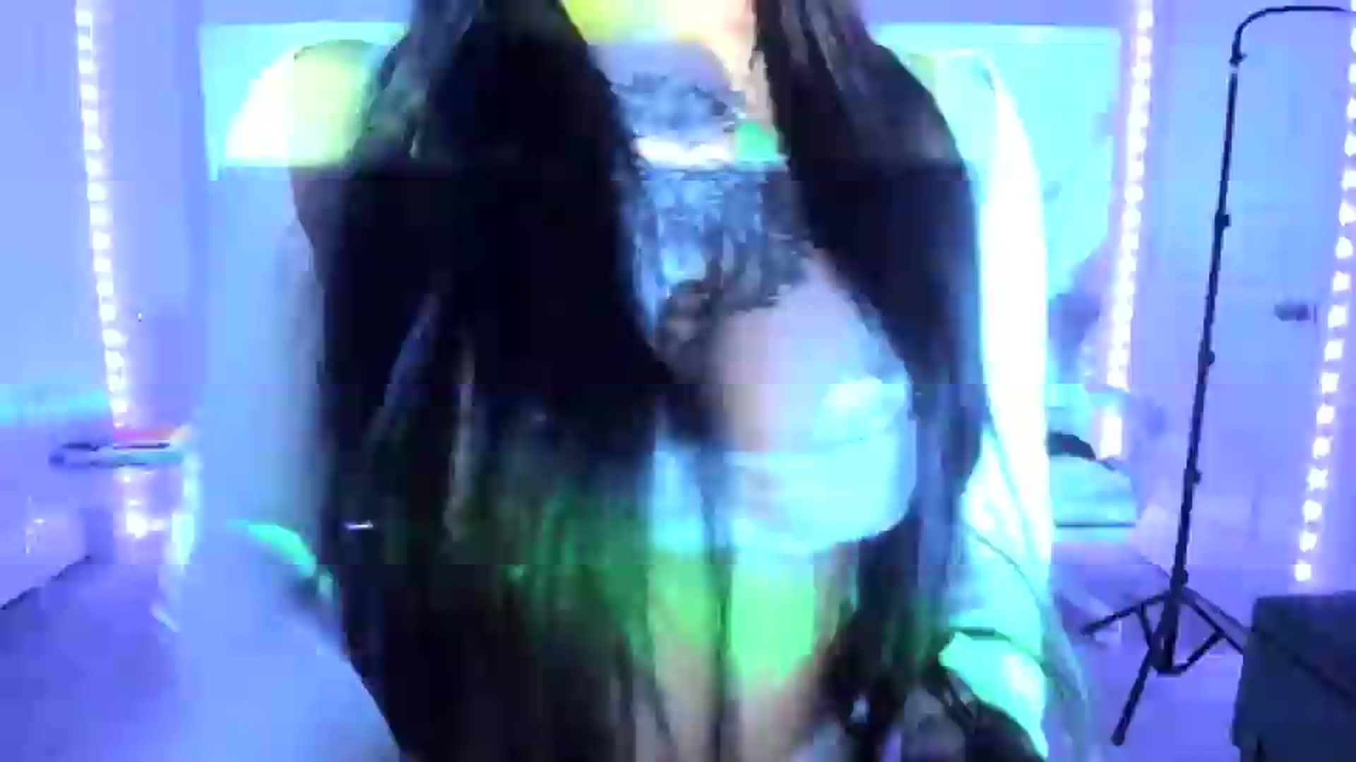 Gallery image thumbnail from dolllface's myfreecams stream on, 08/14/2026, 13:46 image 7 of 20