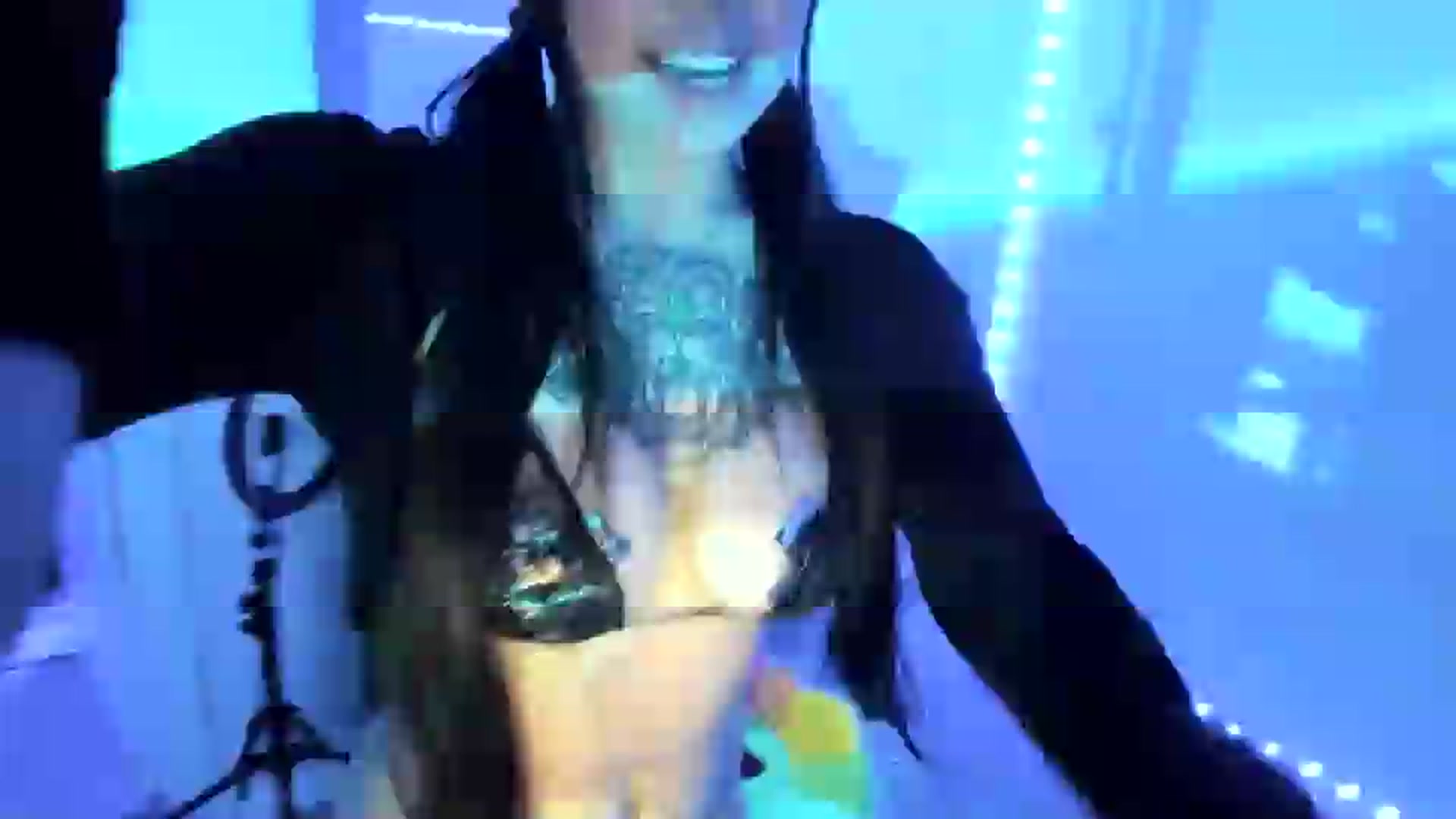 Gallery image thumbnail from dolllface's myfreecams stream on, 08/16/2026, 05:19 image 6 of 20