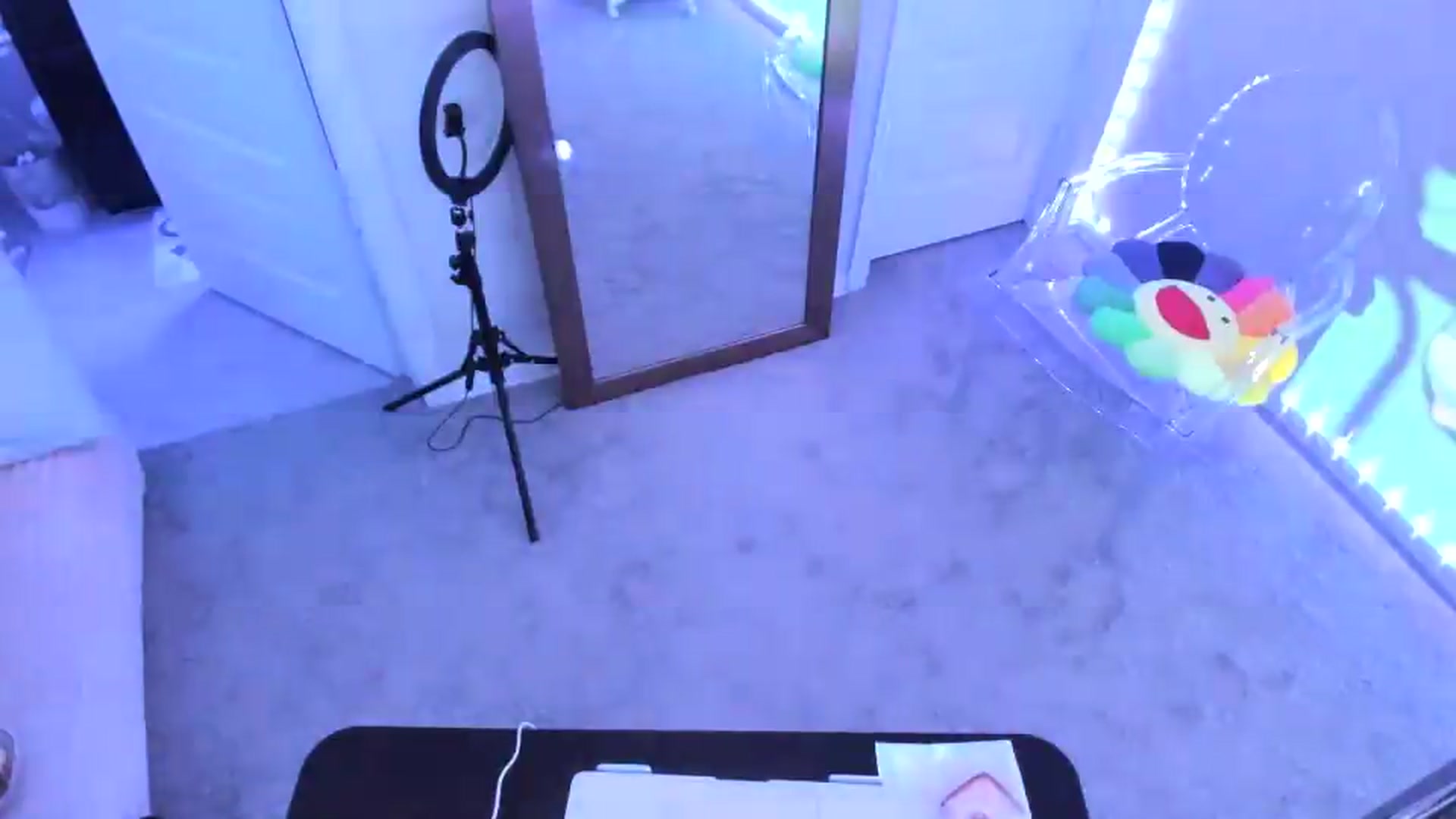 Gallery image thumbnail from dolllface's myfreecams stream on, 08/16/2026, 10:00 image 7 of 20
