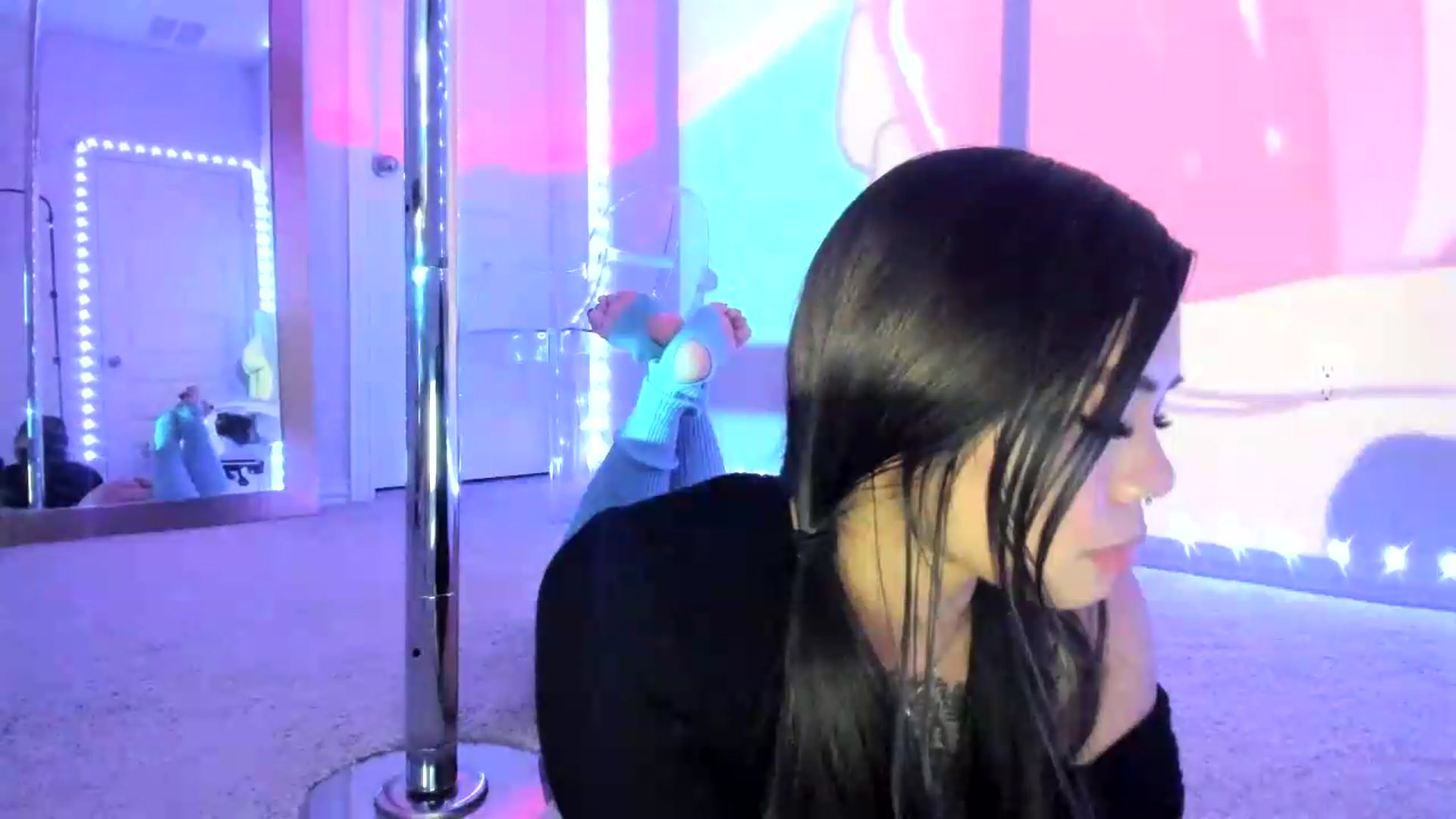 Gallery image thumbnail from dolllface's myfreecams stream on, 08/16/2026, 11:31 image 5 of 20