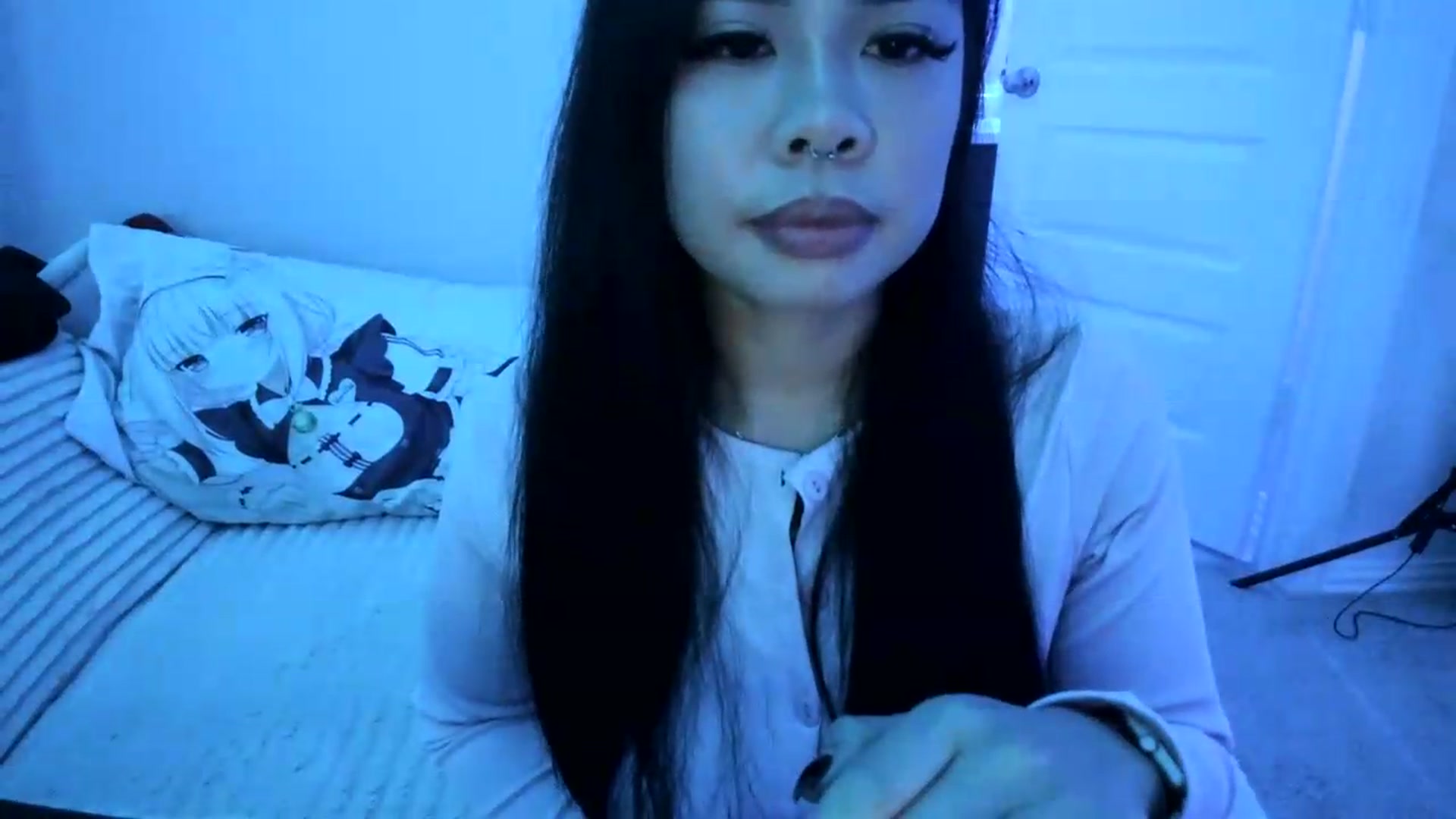 Gallery image thumbnail from dolllface's myfreecams stream on, 08/17/2026, 02:40 image 6 of 20