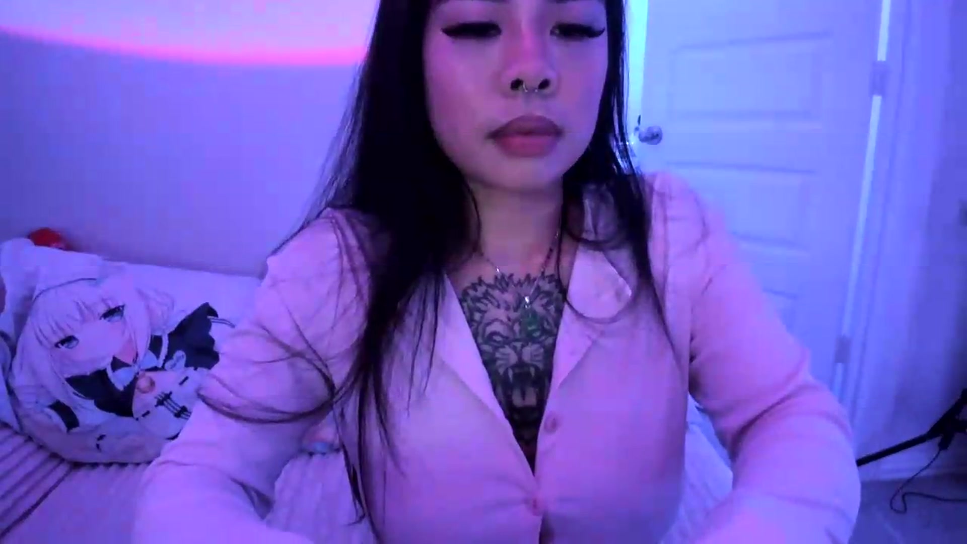Gallery image thumbnail from dolllface's myfreecams stream on, 08/17/2026, 03:06 image 4 of 20