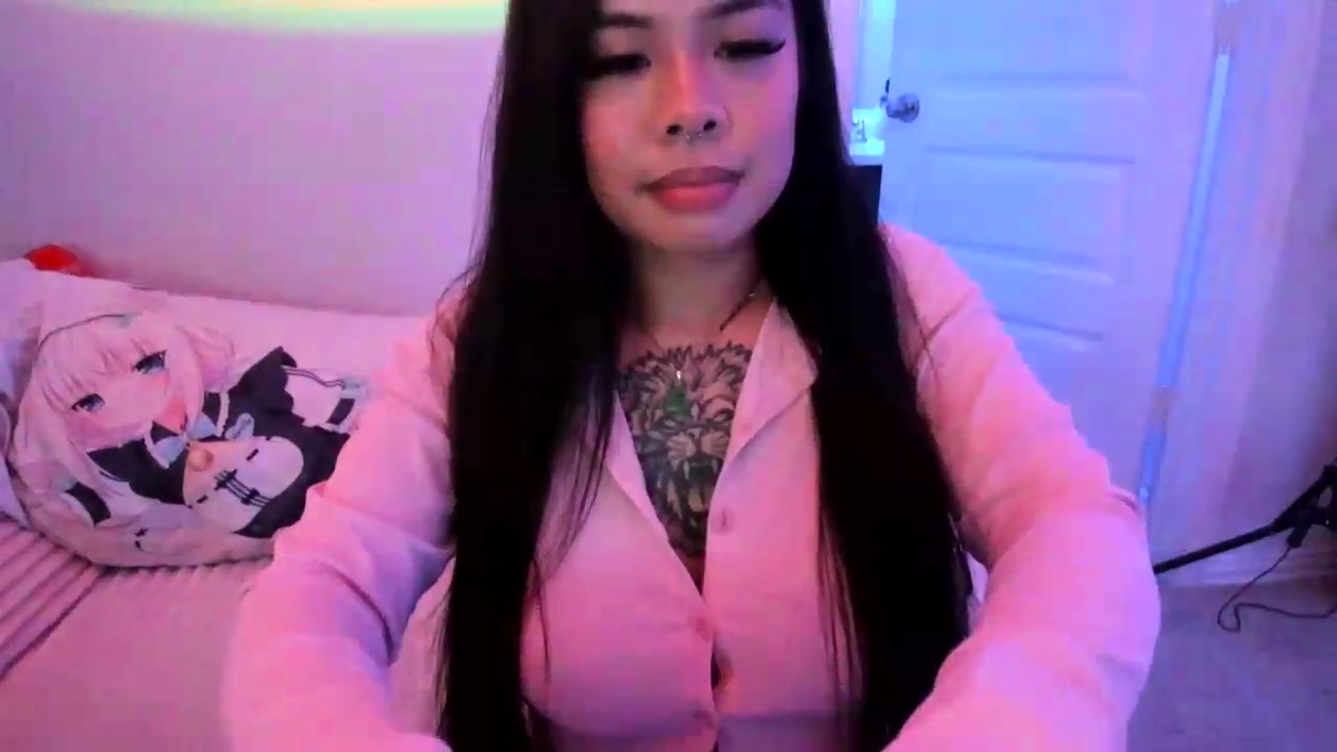 Gallery image thumbnail from dolllface's myfreecams stream on, 08/17/2026, 03:06 image 10 of 20