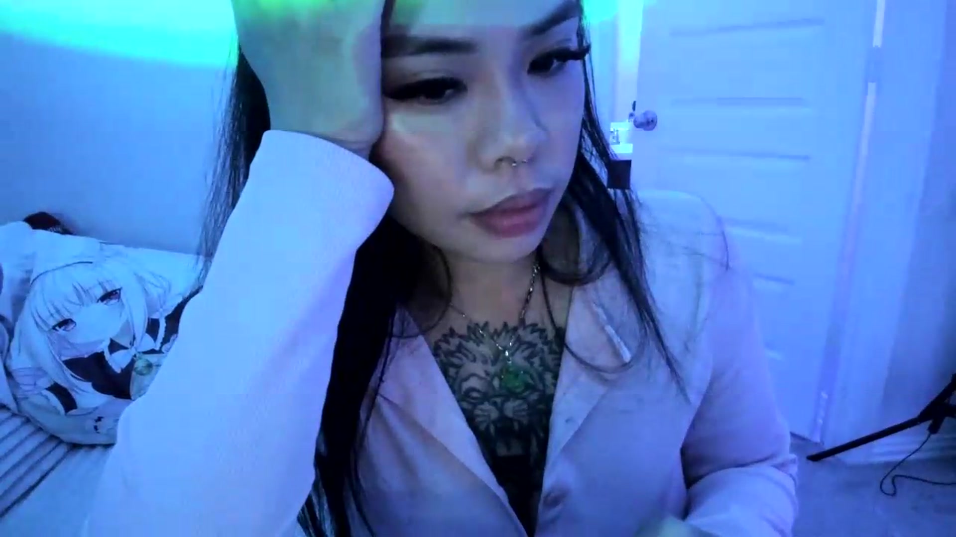Gallery image thumbnail from dolllface's myfreecams stream on, 08/17/2026, 03:06 image 3 of 20