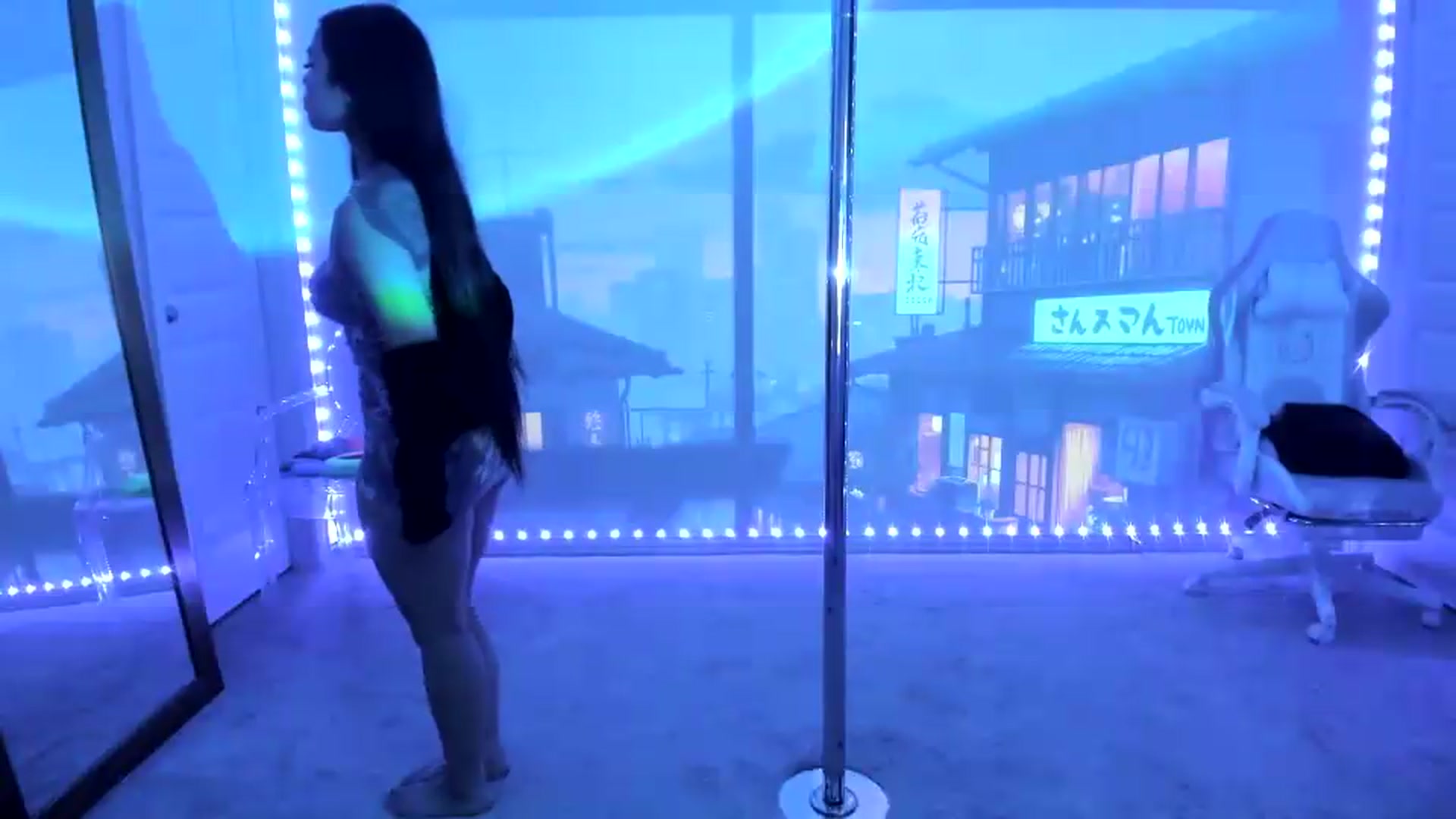 Gallery image thumbnail from dolllface's myfreecams stream on, 08/19/2026, 04:08 image 16 of 20