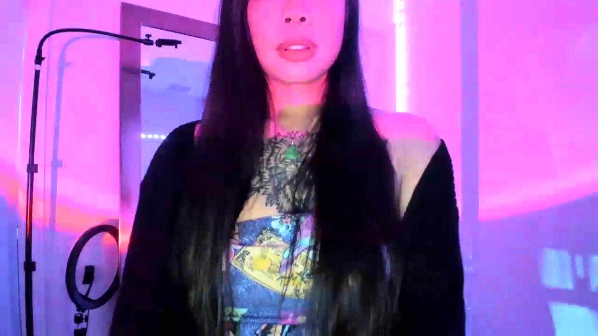 Gallery image thumbnail from dolllface's myfreecams stream on, 08/19/2026, 04:44 image 15 of 20