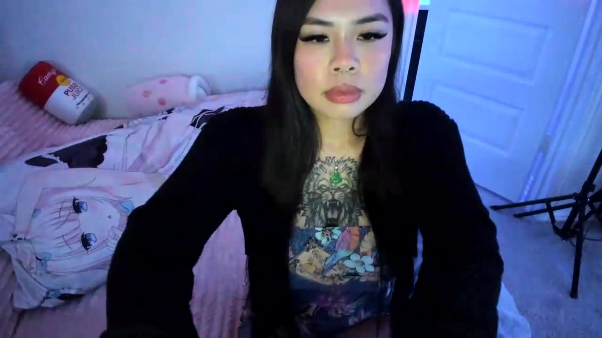 Gallery image thumbnail from dolllface's myfreecams stream on, 08/19/2026, 04:44 image 5 of 20