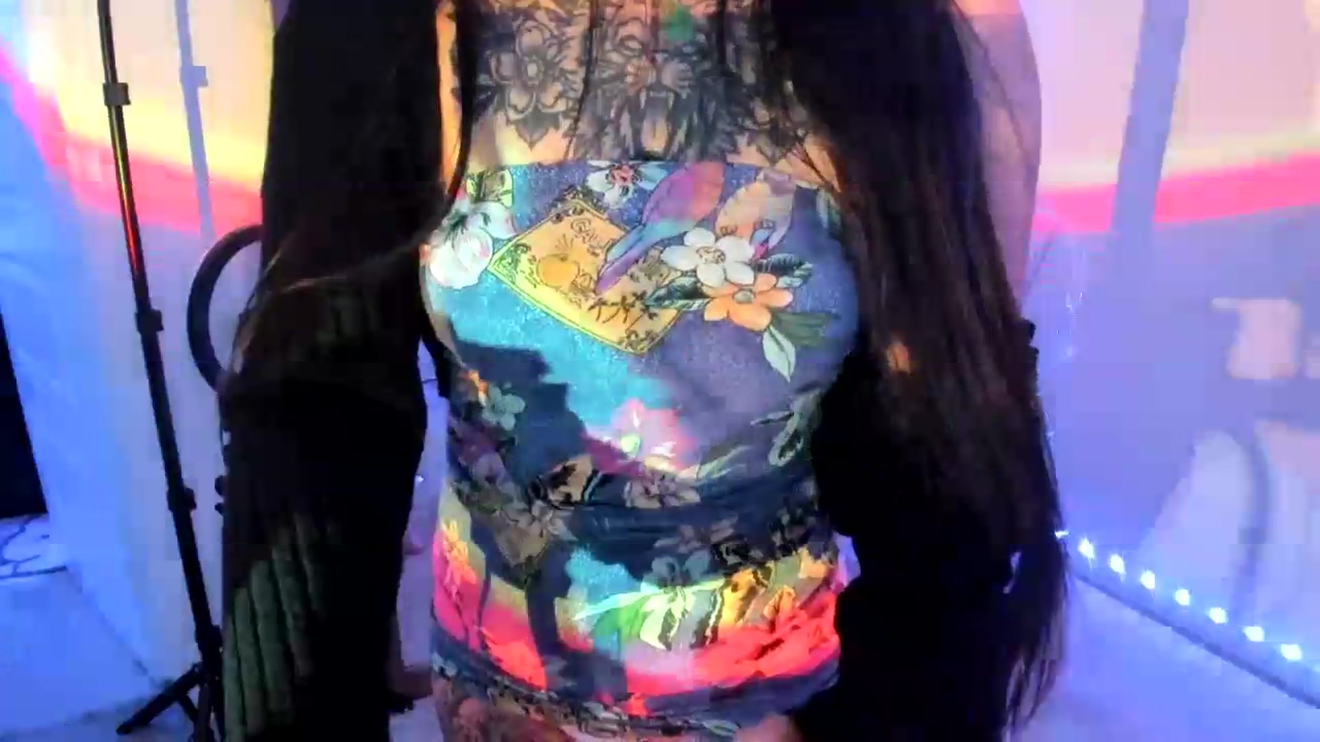 Gallery image thumbnail from dolllface's myfreecams stream on, 08/19/2026, 09:23 image 5 of 20