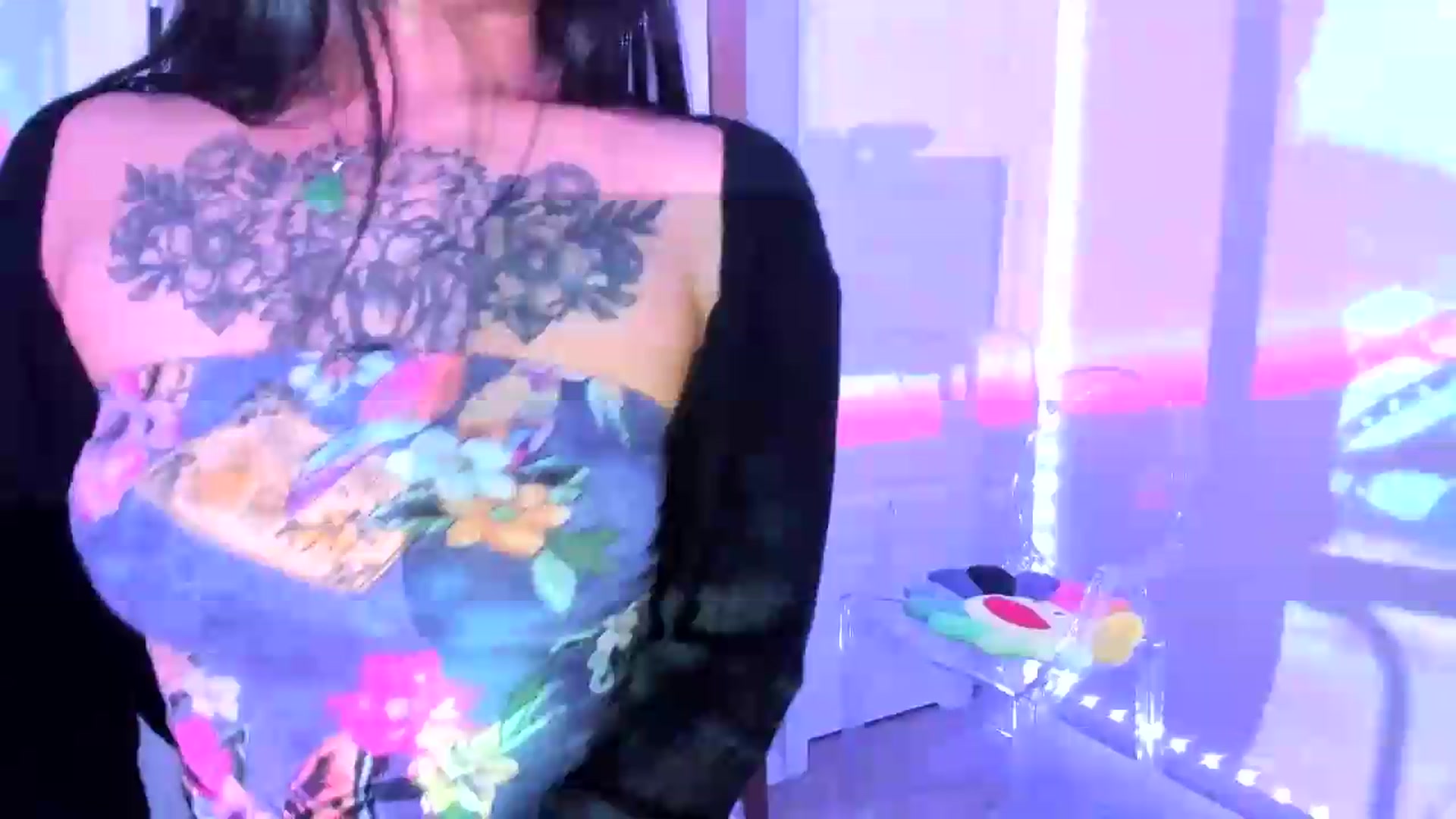 Gallery image thumbnail from dolllface's myfreecams stream on, 08/19/2026, 10:25 image 11 of 20