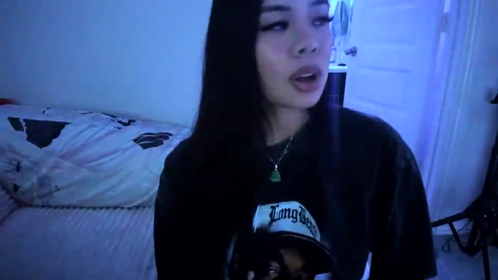 Gallery image thumbnail from dolllface's myfreecams stream on, 08/20/2026, 03:23 image 19 of 20