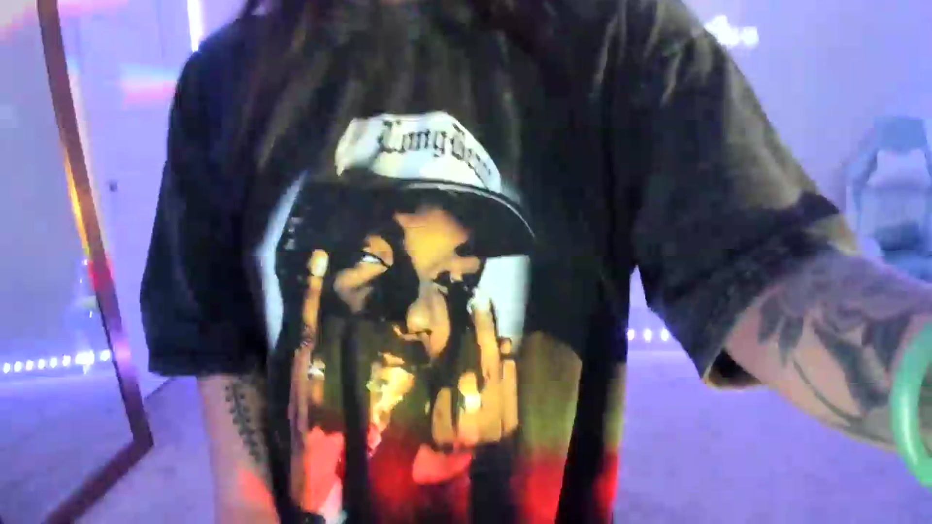 Gallery image thumbnail from dolllface's myfreecams stream on, 08/20/2026, 07:50 image 11 of 20