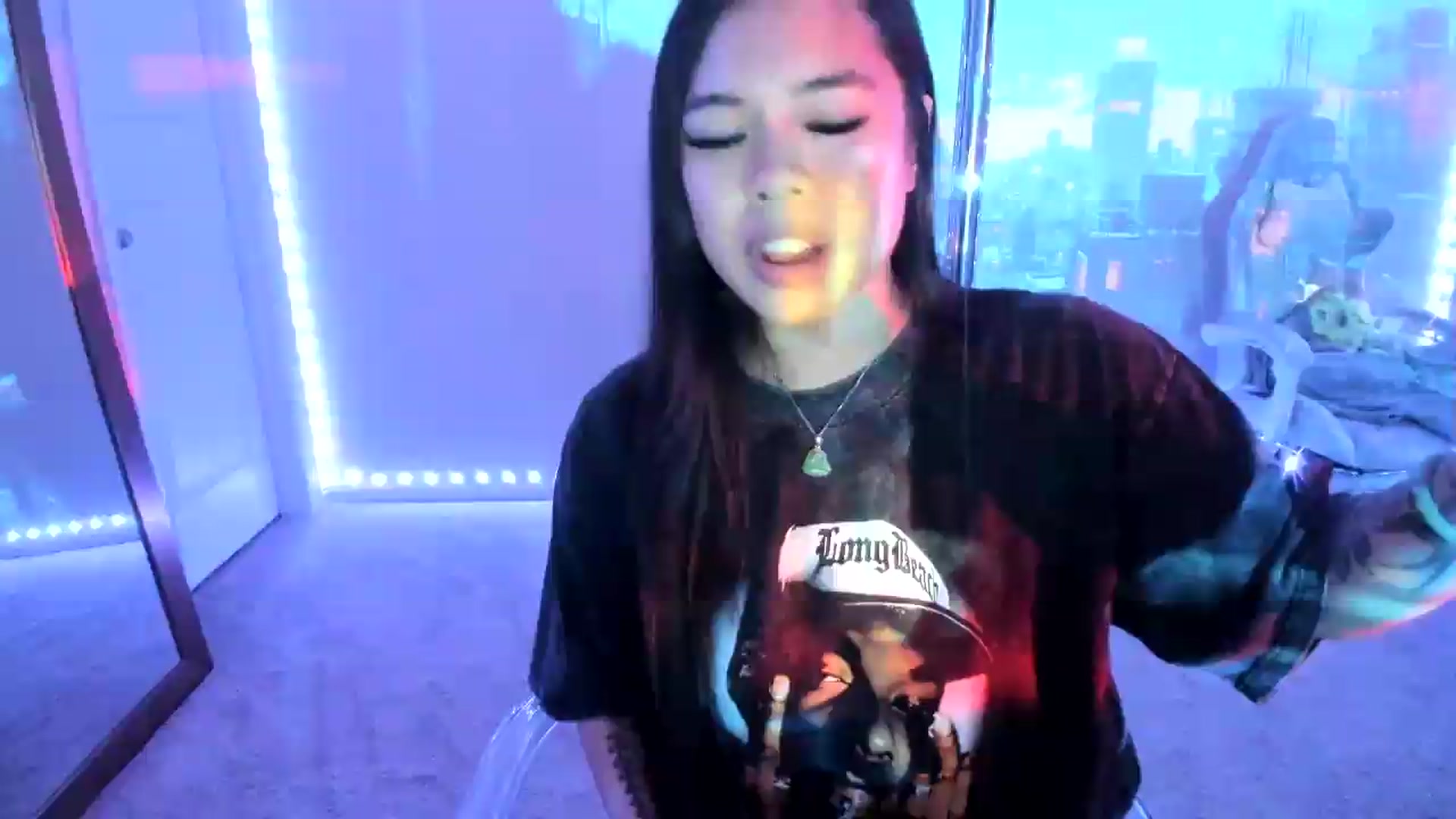 Gallery image thumbnail from dolllface's myfreecams stream on, 08/20/2026, 07:50 image 15 of 20