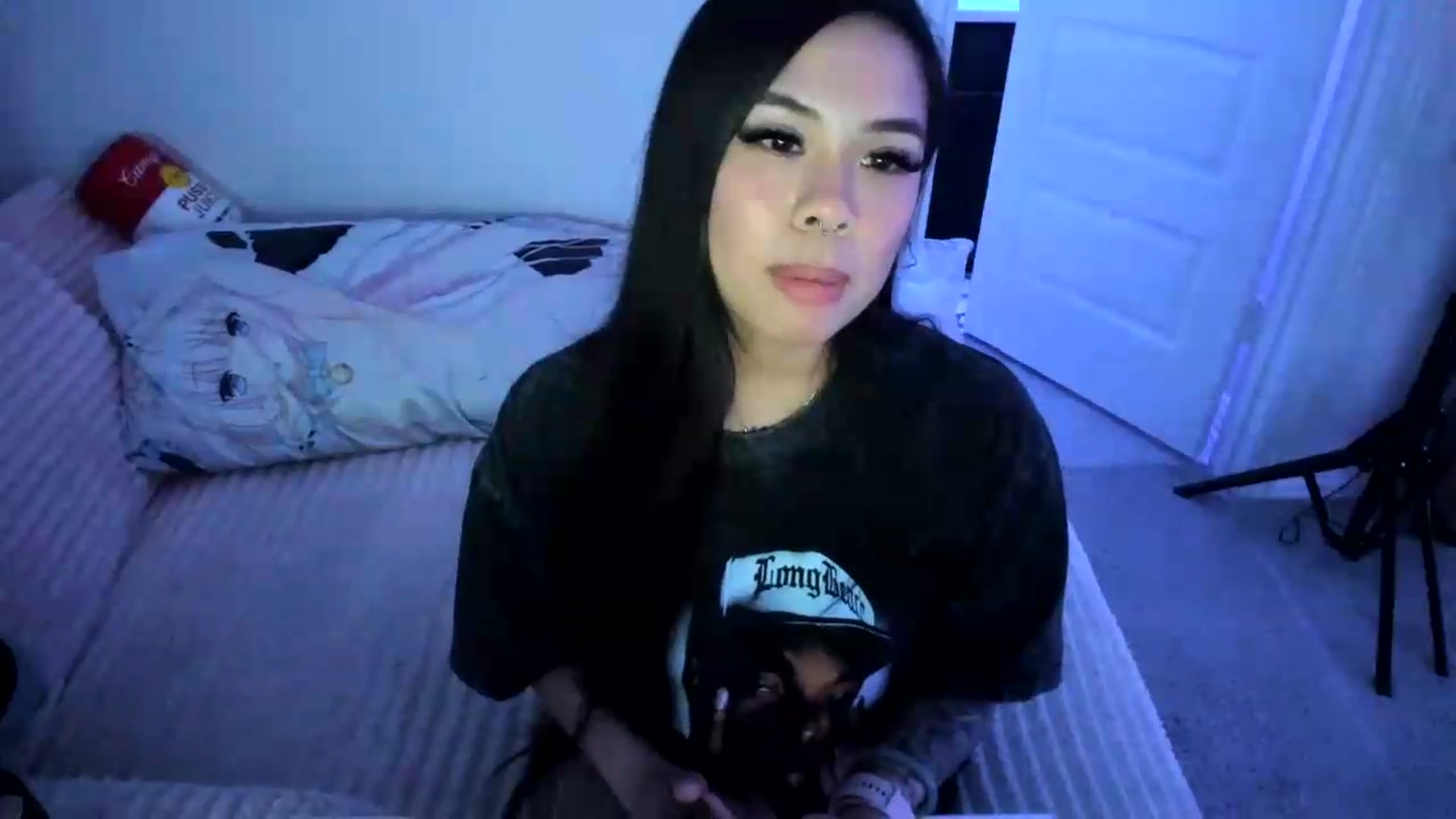 Gallery image thumbnail from dolllface's myfreecams stream on, 08/20/2026, 09:44 image 13 of 20