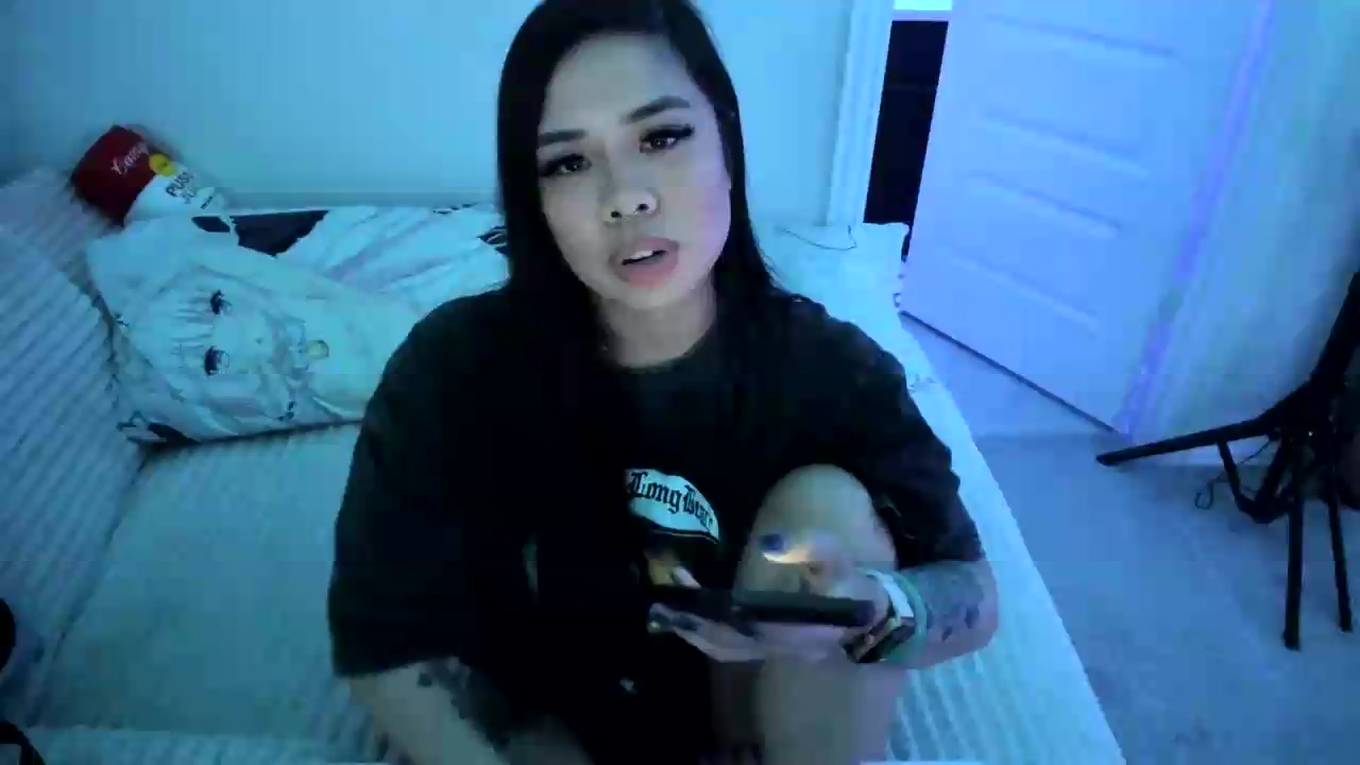 Gallery image thumbnail from dolllface's myfreecams stream on, 08/20/2026, 09:44 image 11 of 20